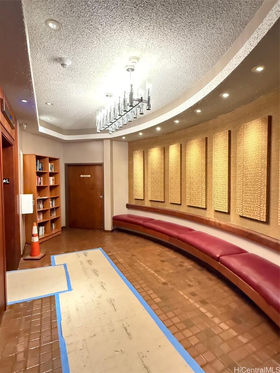 Royal Iolani condo # 2506, Honolulu, Hawaii - photo 13 of 22