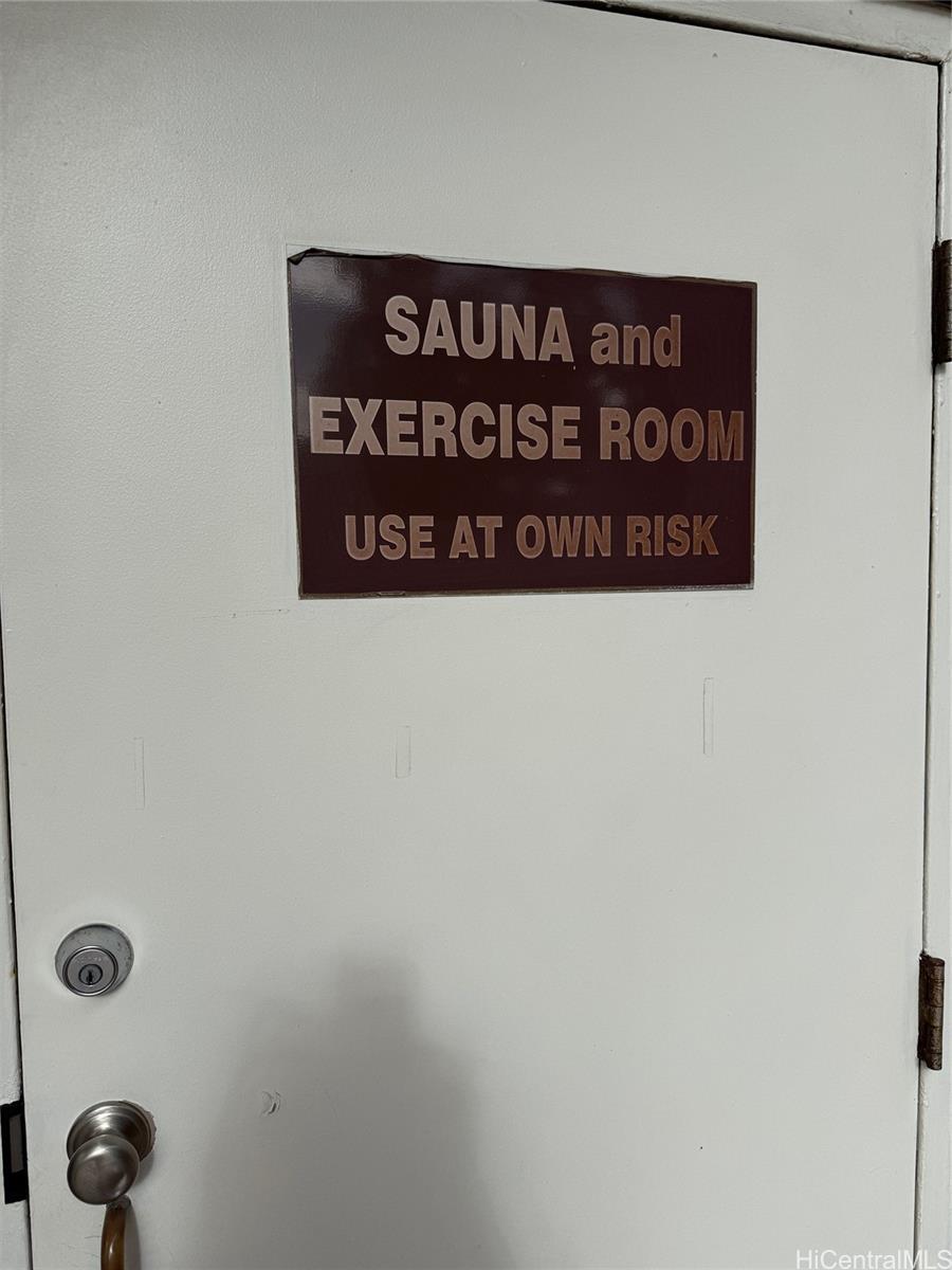 Royal Iolani condo # 2506, Honolulu, Hawaii - photo 20 of 22