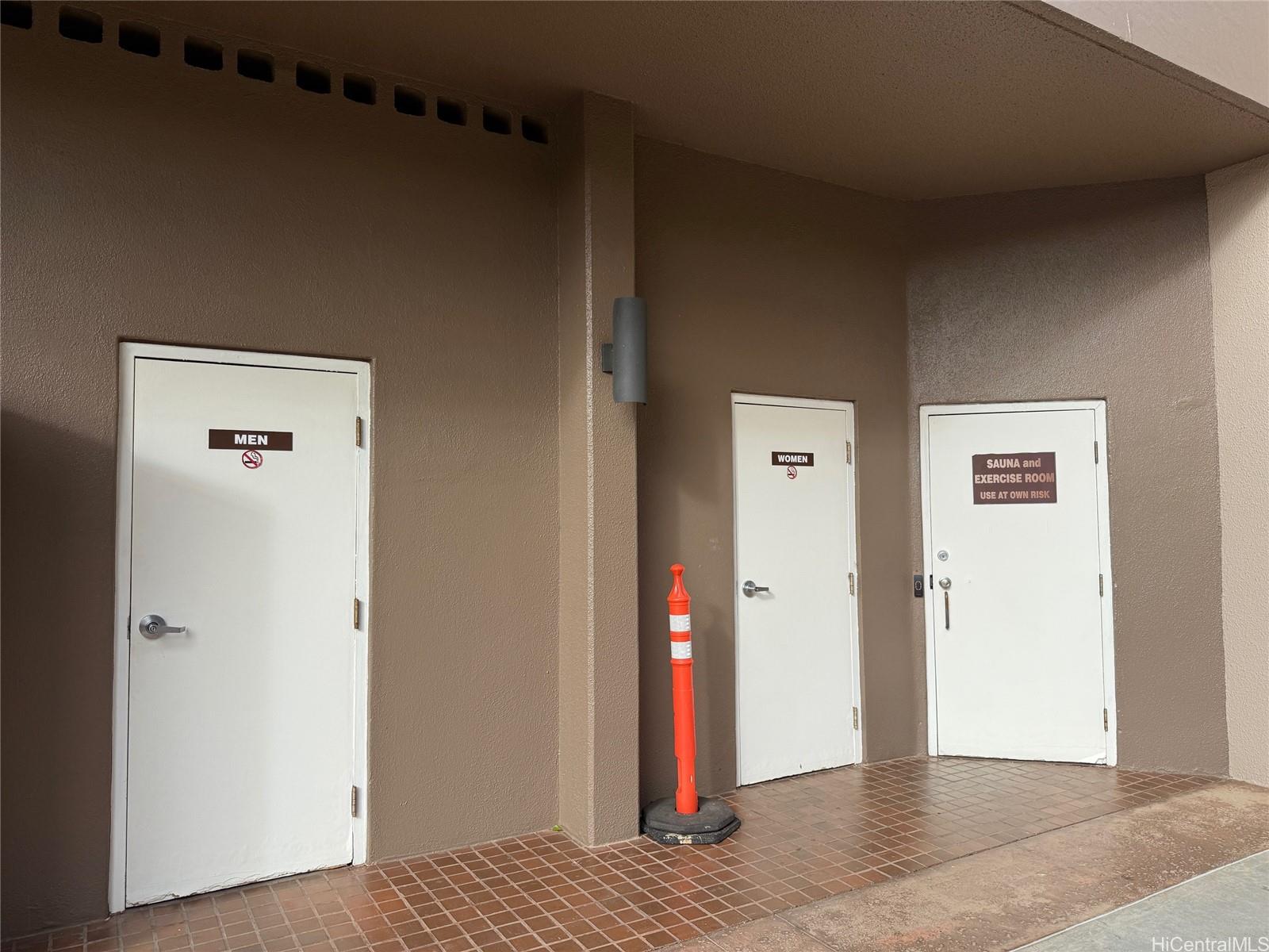 Royal Iolani condo # 2506, Honolulu, Hawaii - photo 21 of 22