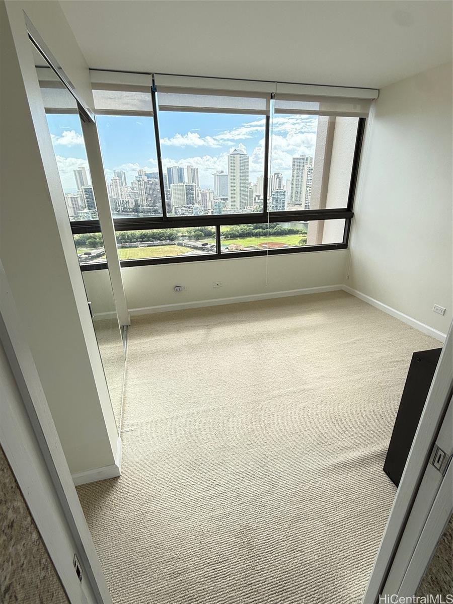 Royal Iolani condo # 2506, Honolulu, Hawaii - photo 10 of 25