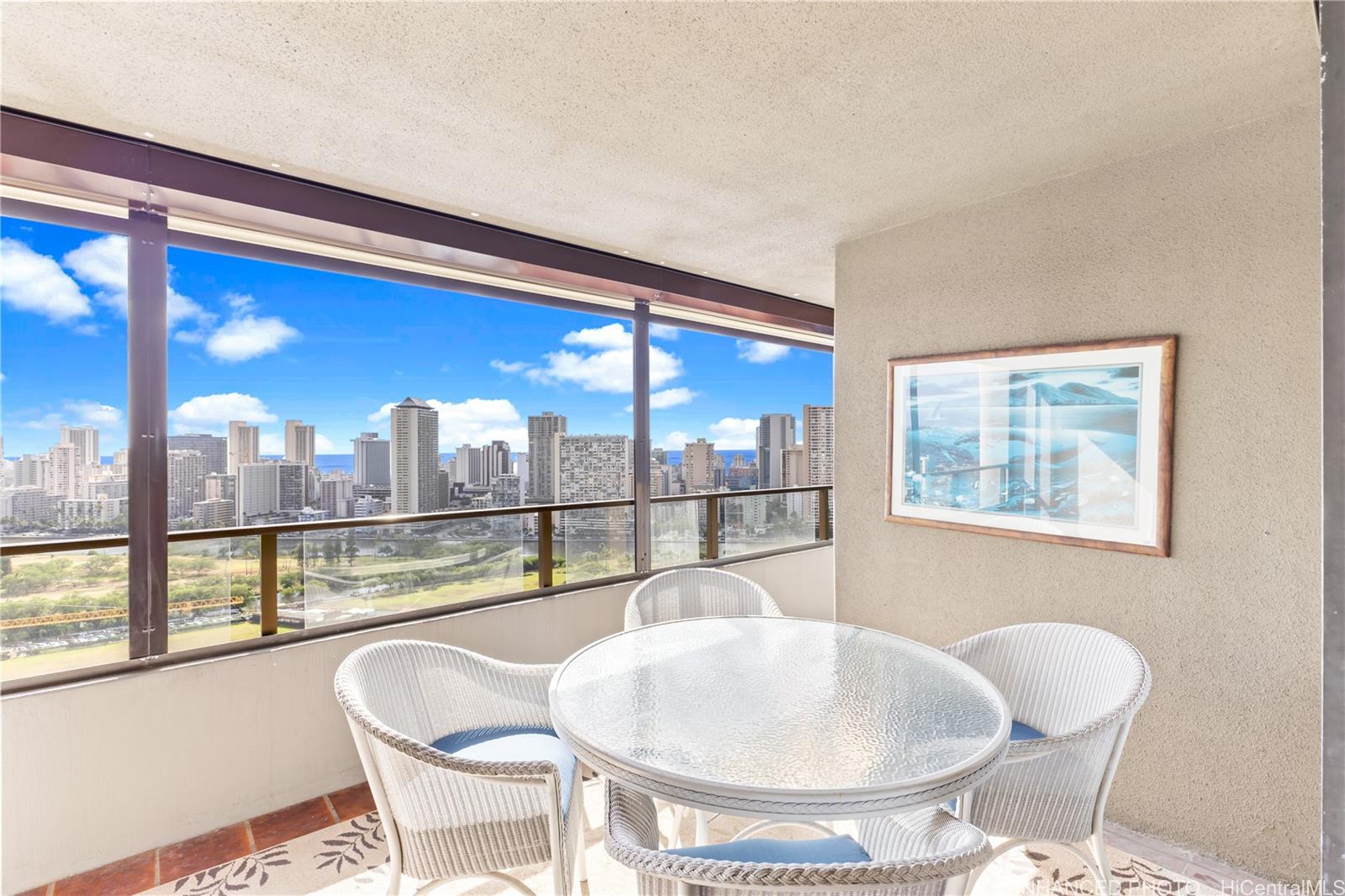 Royal Iolani condo # 2906, Honolulu, Hawaii - photo 2 of 23