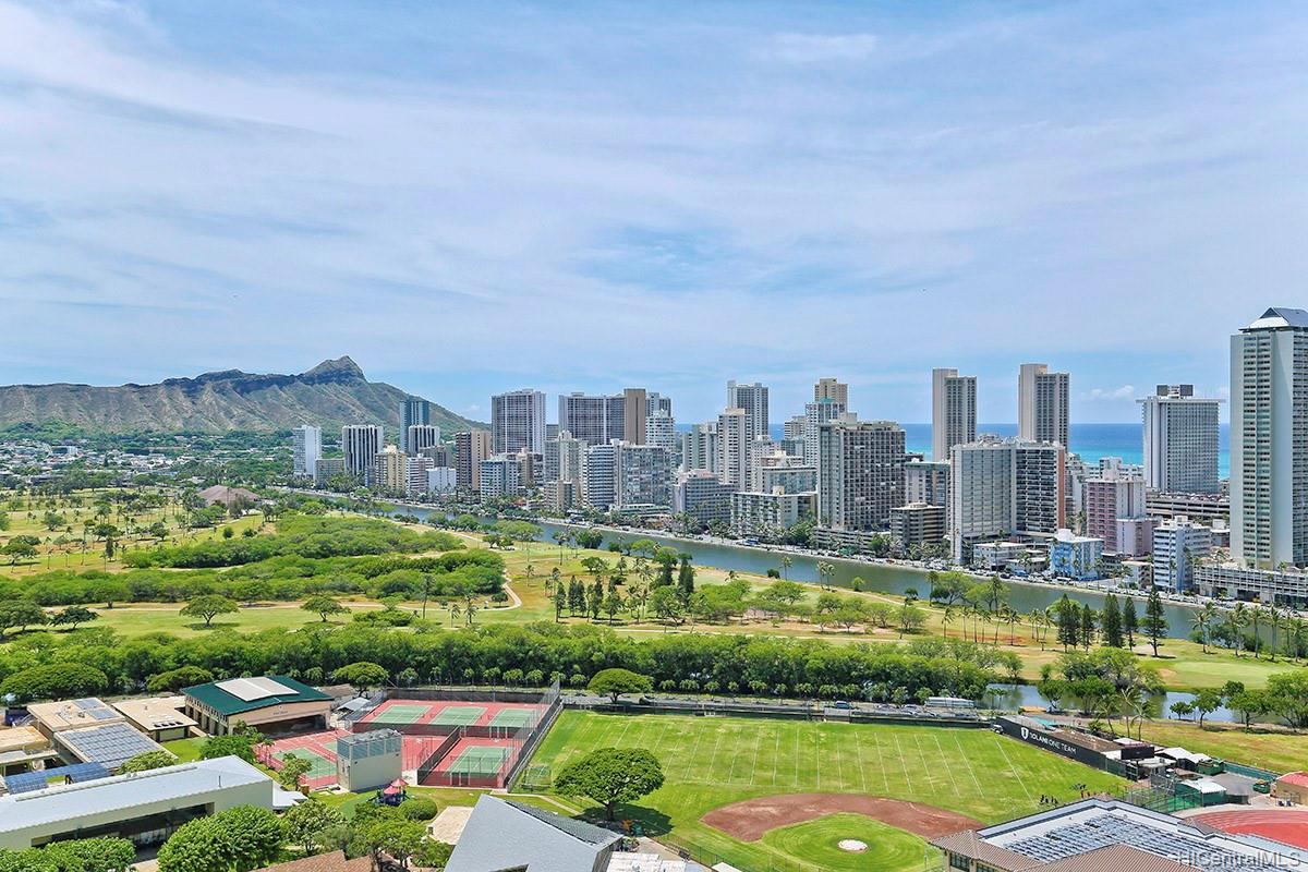 Royal Iolani 3004, 581 Kamoku Street, Honolulu Kapiolani