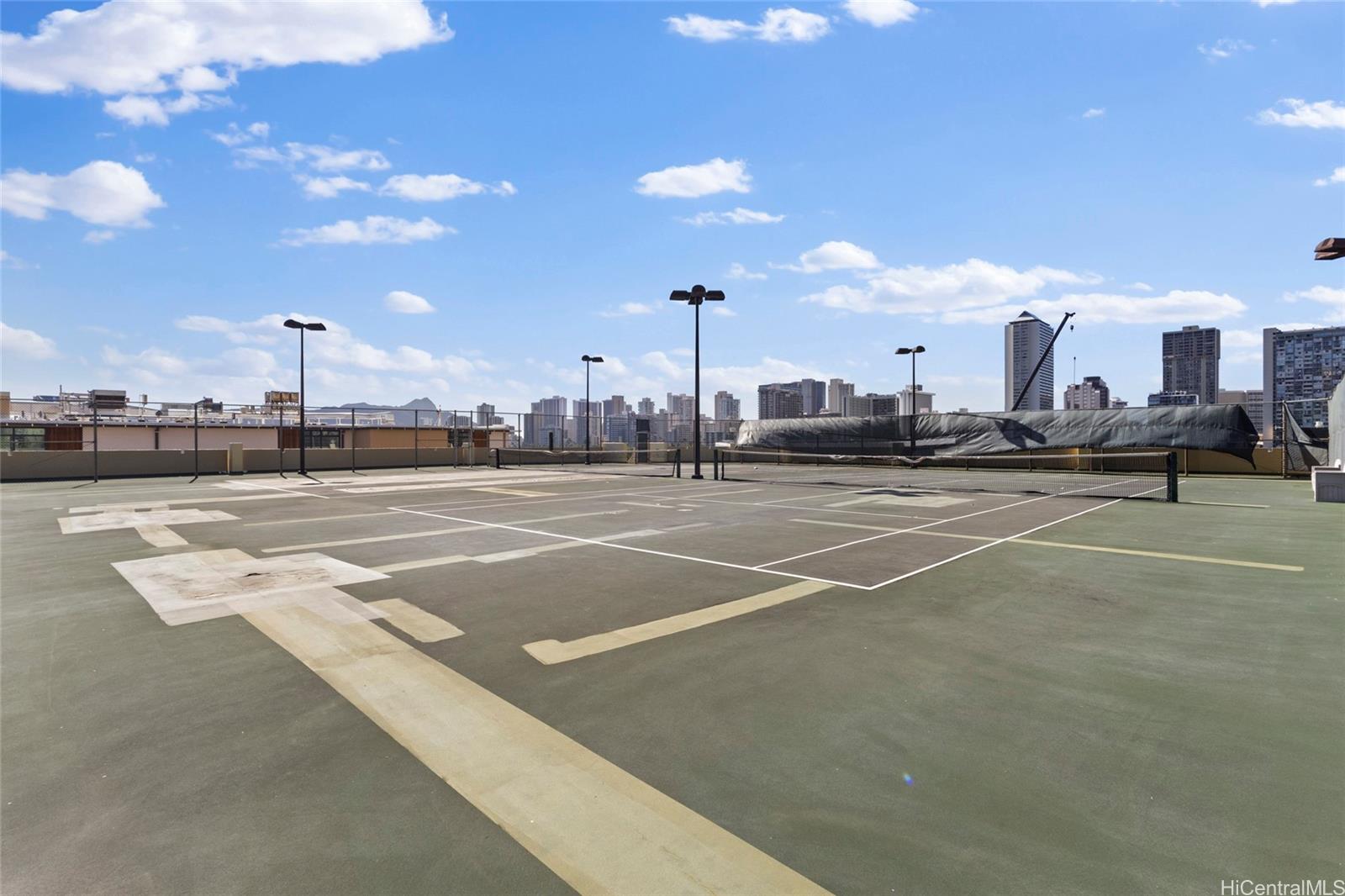 Royal Iolani condo # 3802, Honolulu, Hawaii - photo 20 of 25