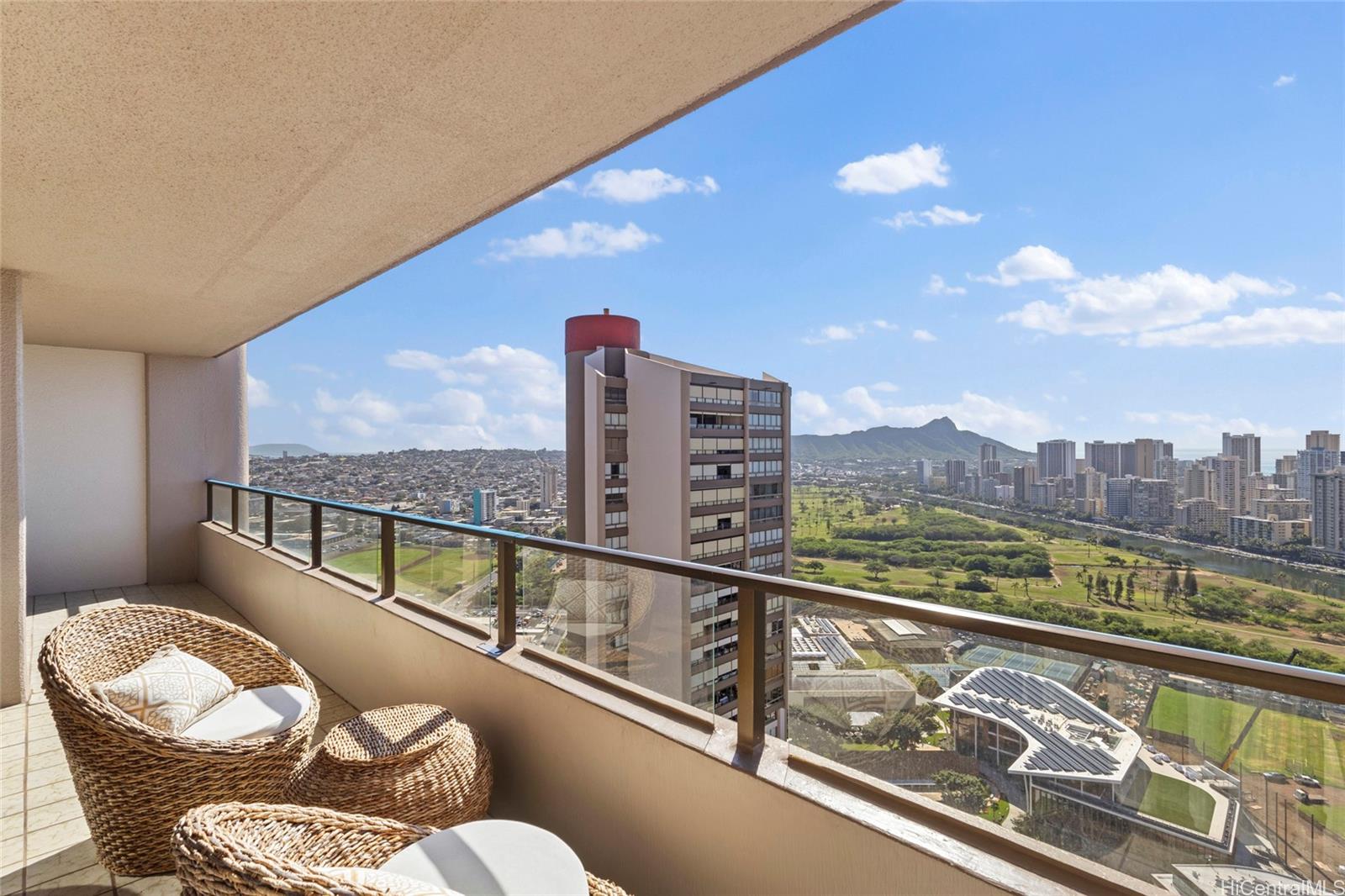 Royal Iolani condo # 3802, Honolulu, Hawaii - photo 3 of 25