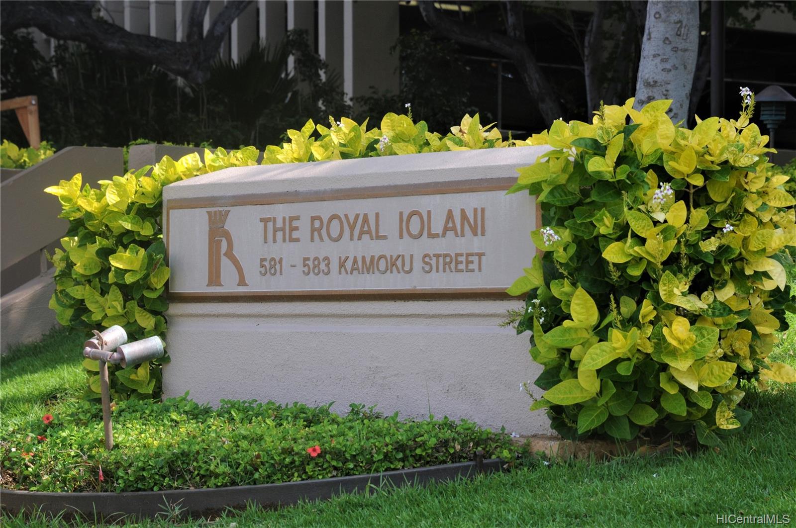 Royal Iolani 502, 581 Kamoku Street, Honolulu Kapiolani condo Sold