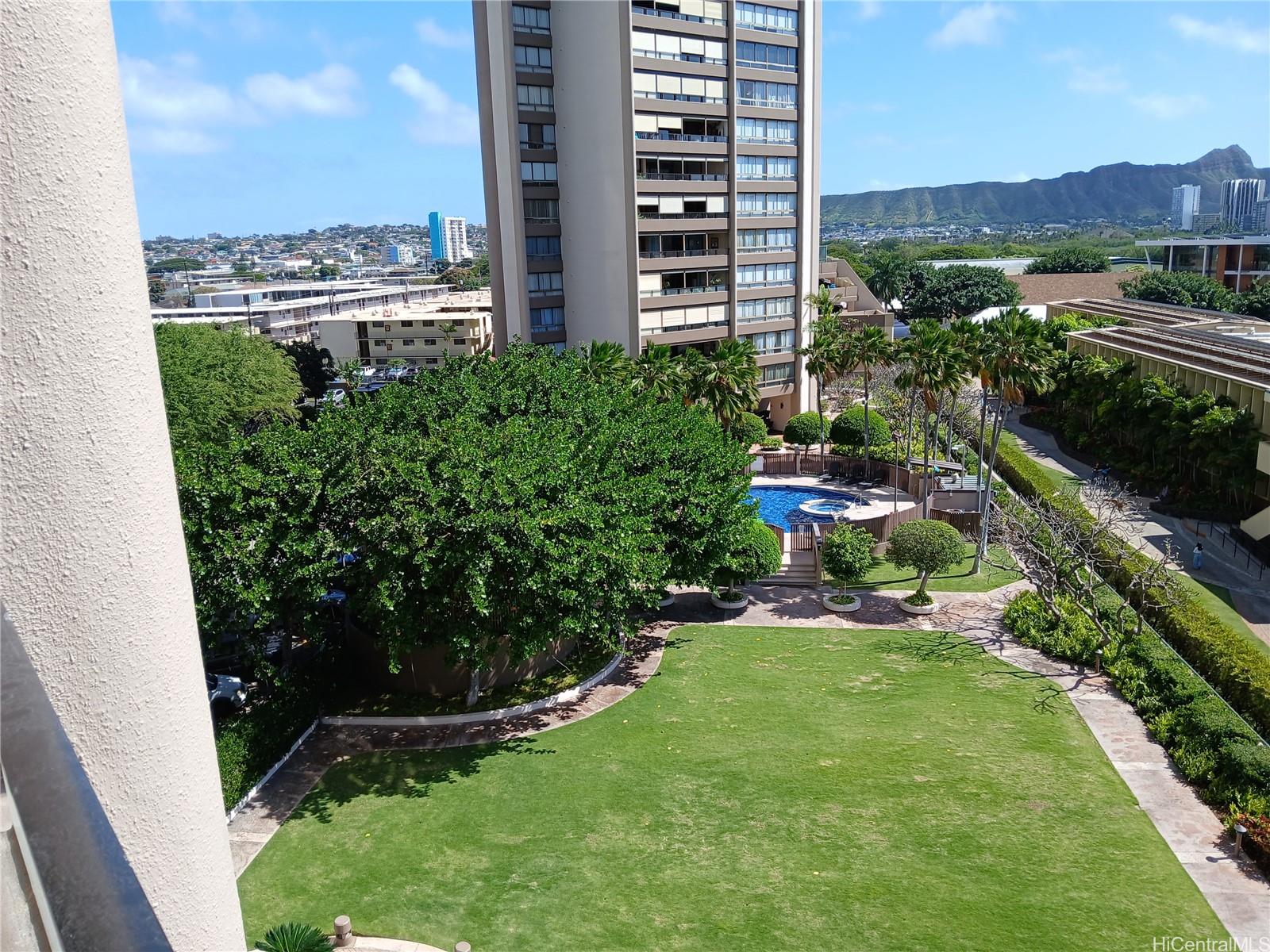 581 Kamoku St Honolulu - Rental - photo 2 of 2
