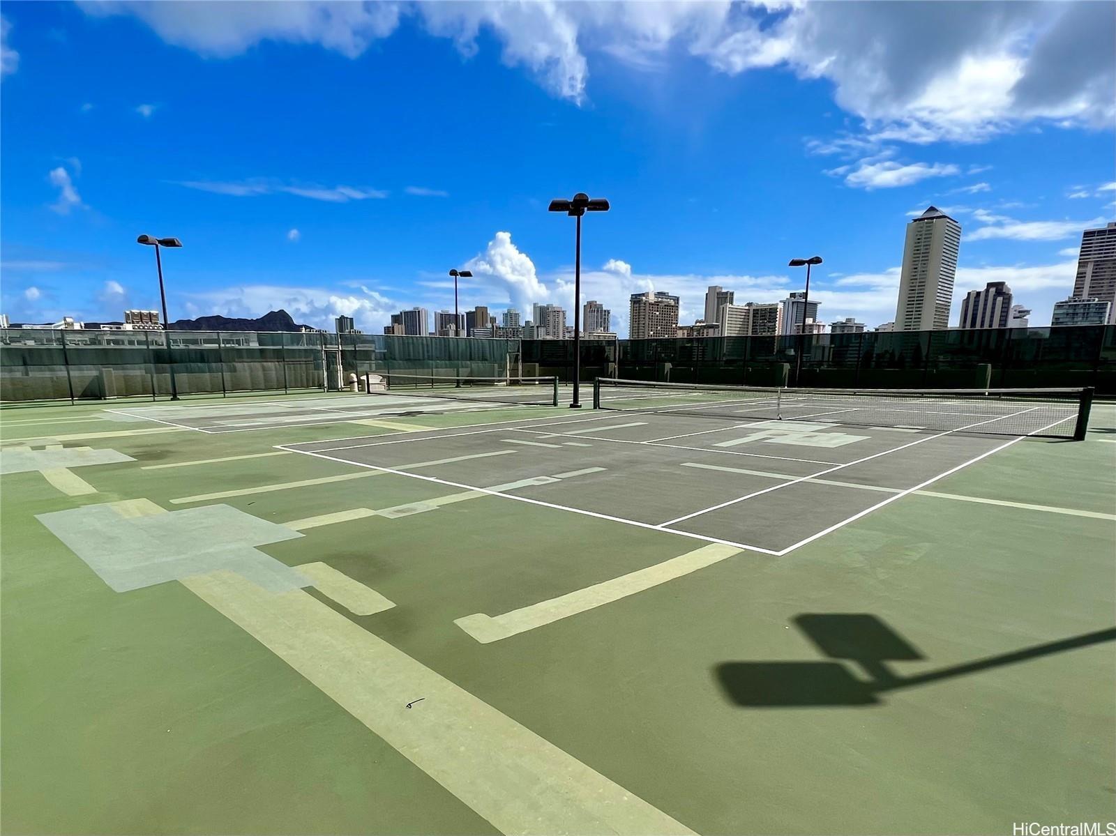 Royal Iolani condo # 908, Honolulu, Hawaii - photo 15 of 25