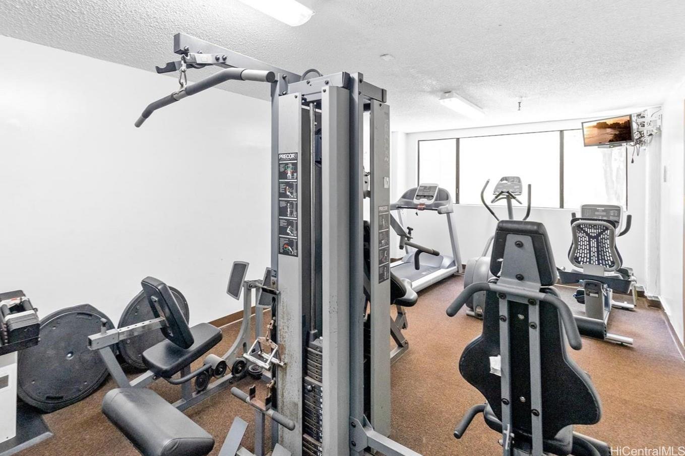 Royal Iolani condo # 908, Honolulu, Hawaii - photo 16 of 25