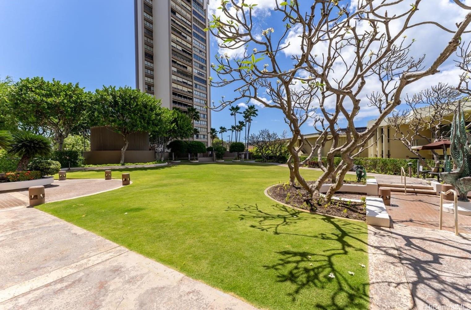 Royal Iolani condo # 908, Honolulu, Hawaii - photo 17 of 25