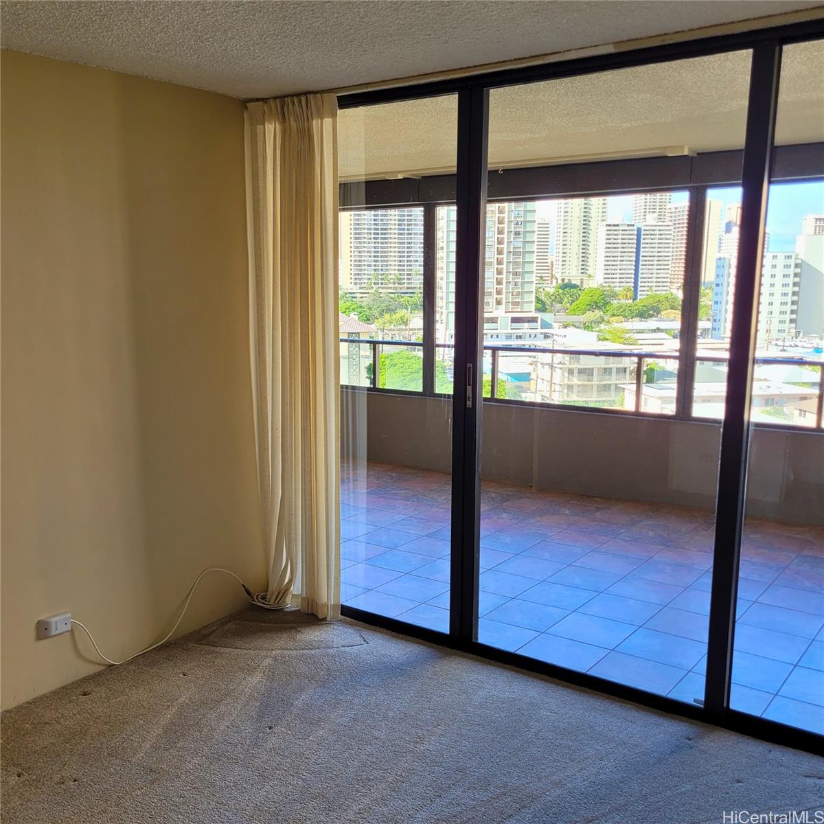 Royal Iolani condo # 908, Honolulu, Hawaii - photo 23 of 25