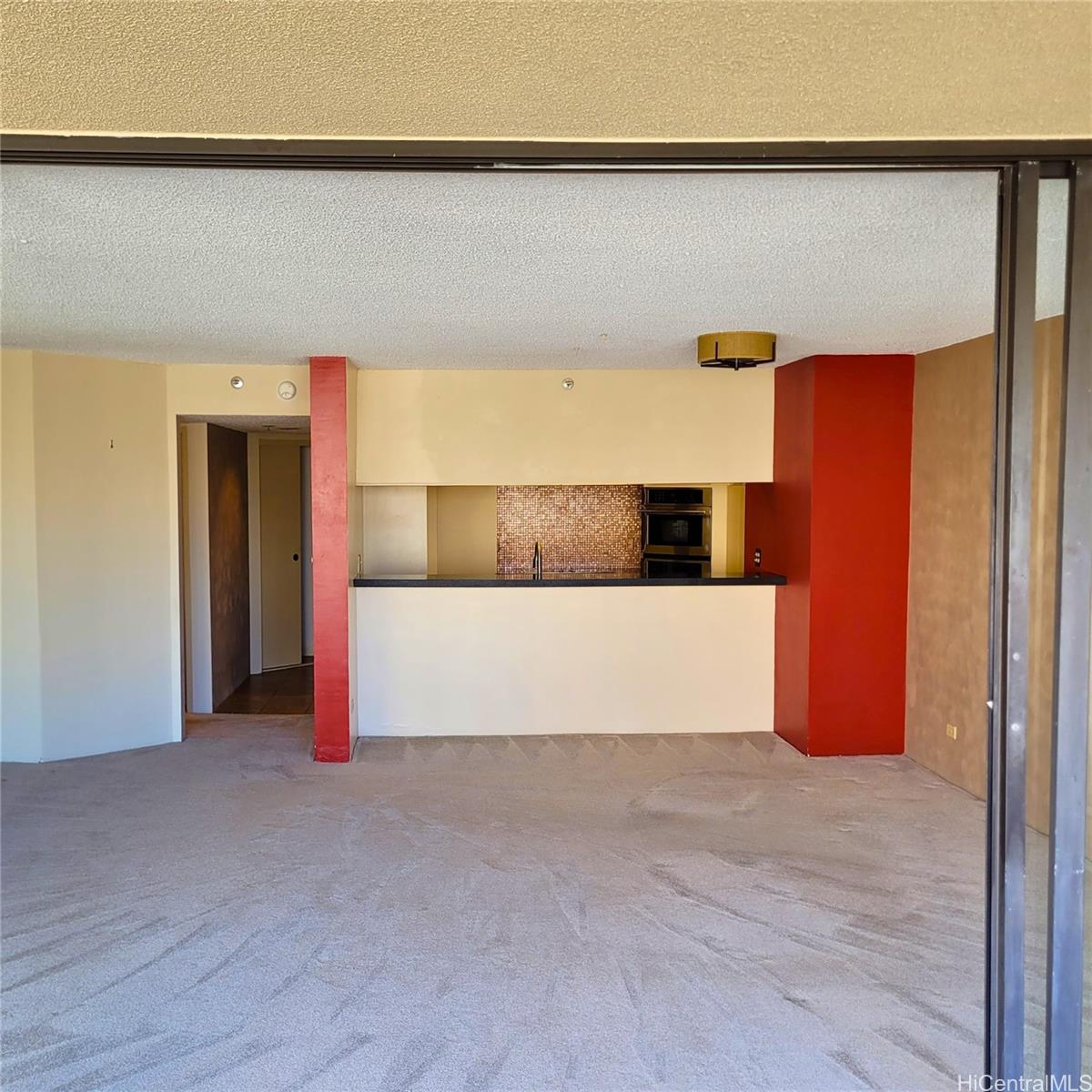 Royal Iolani condo # 908, Honolulu, Hawaii - photo 7 of 25