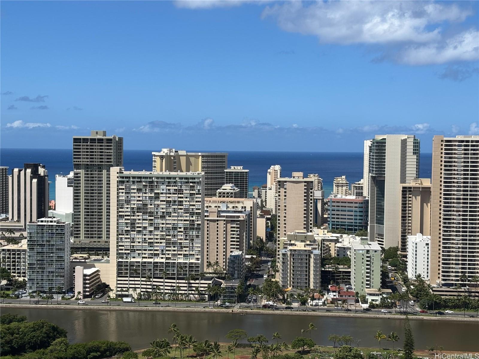 Royal Iolani condo # PH4, Honolulu, Hawaii - photo 12 of 22