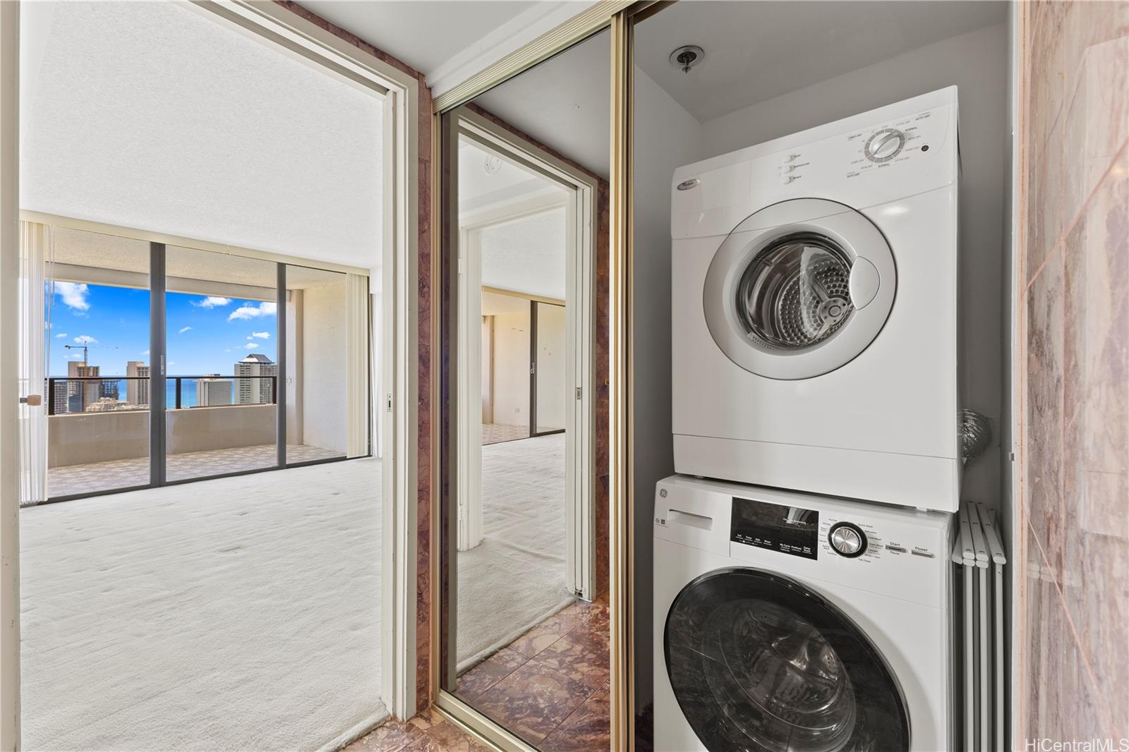 Royal Iolani condo # PH4, Honolulu, Hawaii - photo 13 of 21