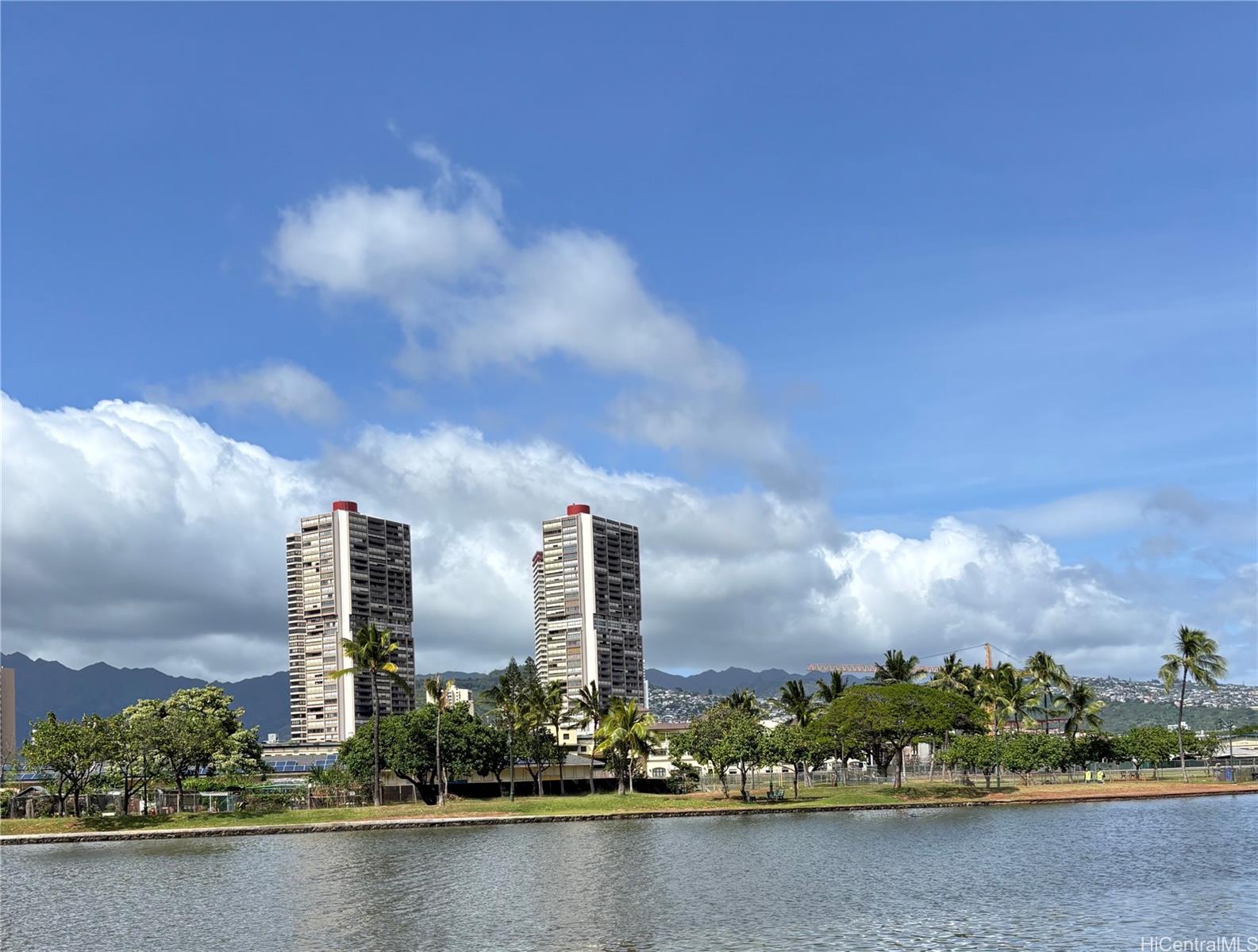 Royal Iolani condo # PH4, Honolulu, Hawaii - photo 3 of 22
