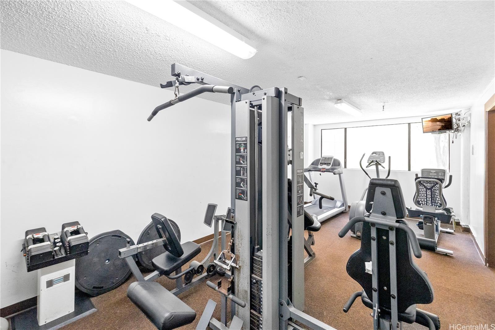 Royal Iolani condo # PH4, Honolulu, Hawaii - photo 21 of 22