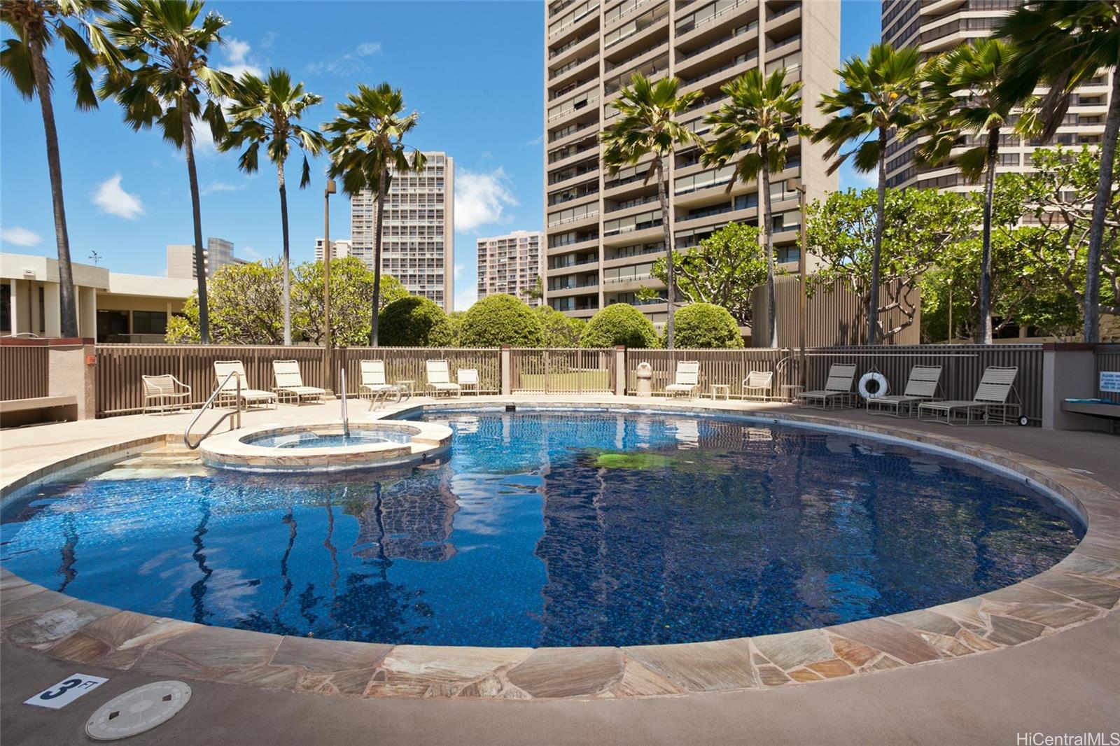 Royal Iolani condo # 1903, Honolulu, Hawaii - photo 16 of 20