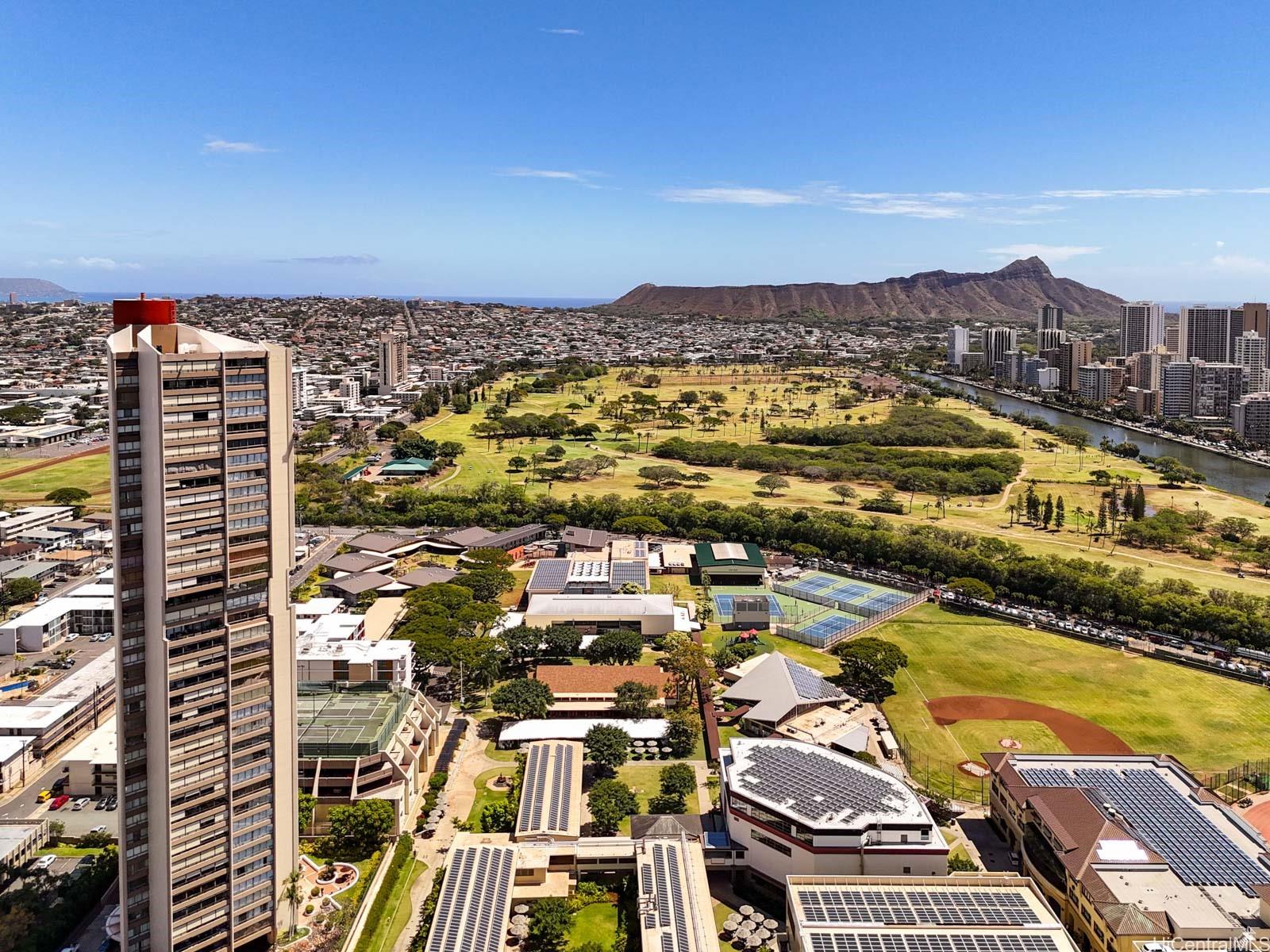 Royal Iolani condo # 501, Honolulu, Hawaii - photo 18 of 20