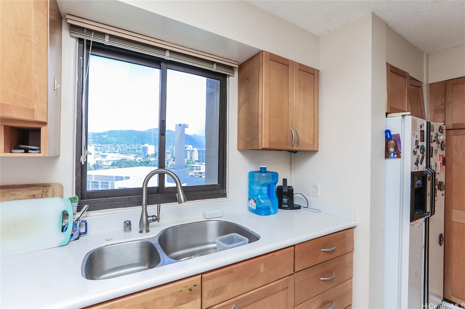 Royal Iolani condo # DH1001, Honolulu, Hawaii - photo 10 of 25