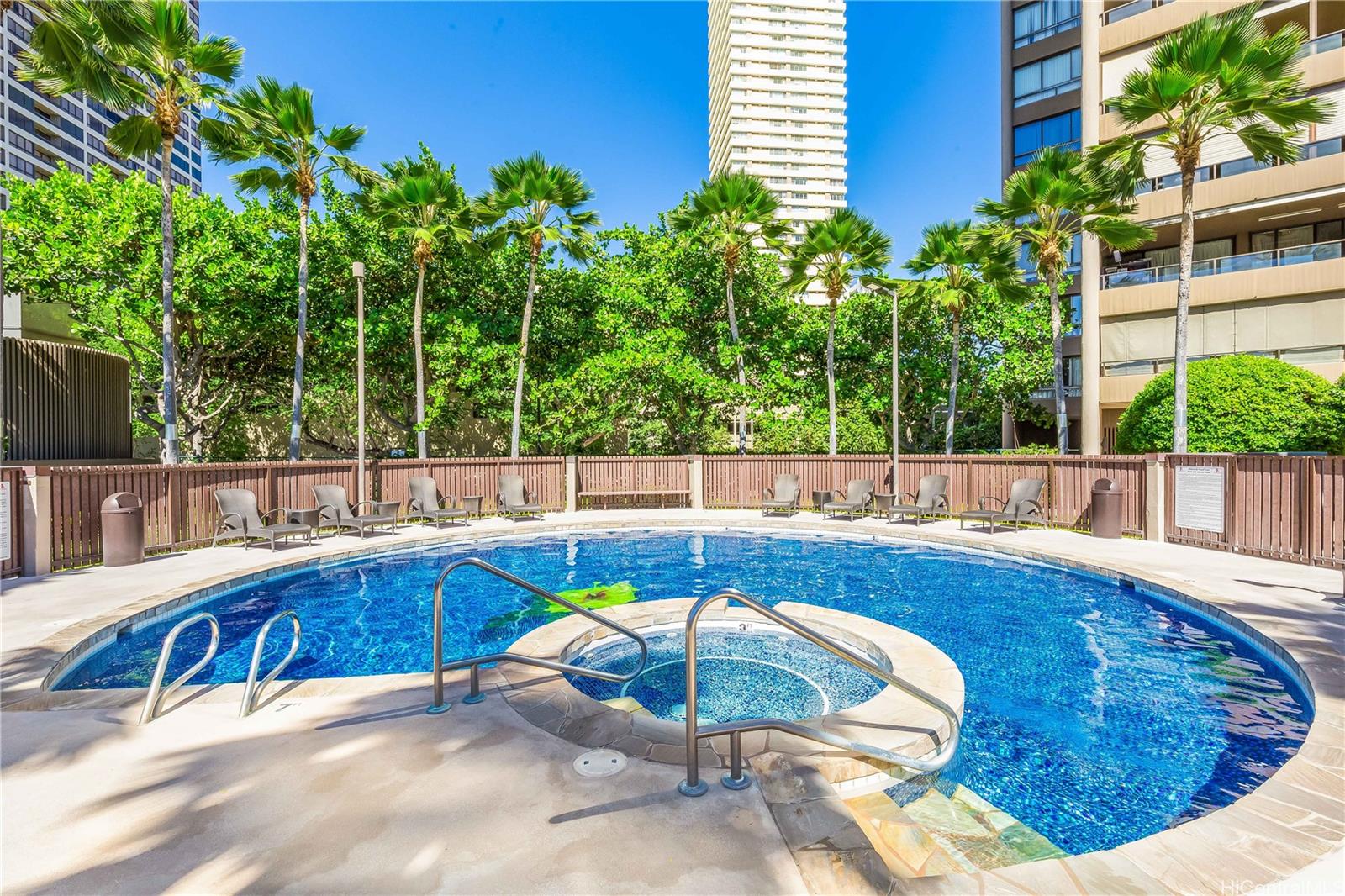 Royal Iolani condo # DH1907, Honolulu, Hawaii - photo 18 of 24