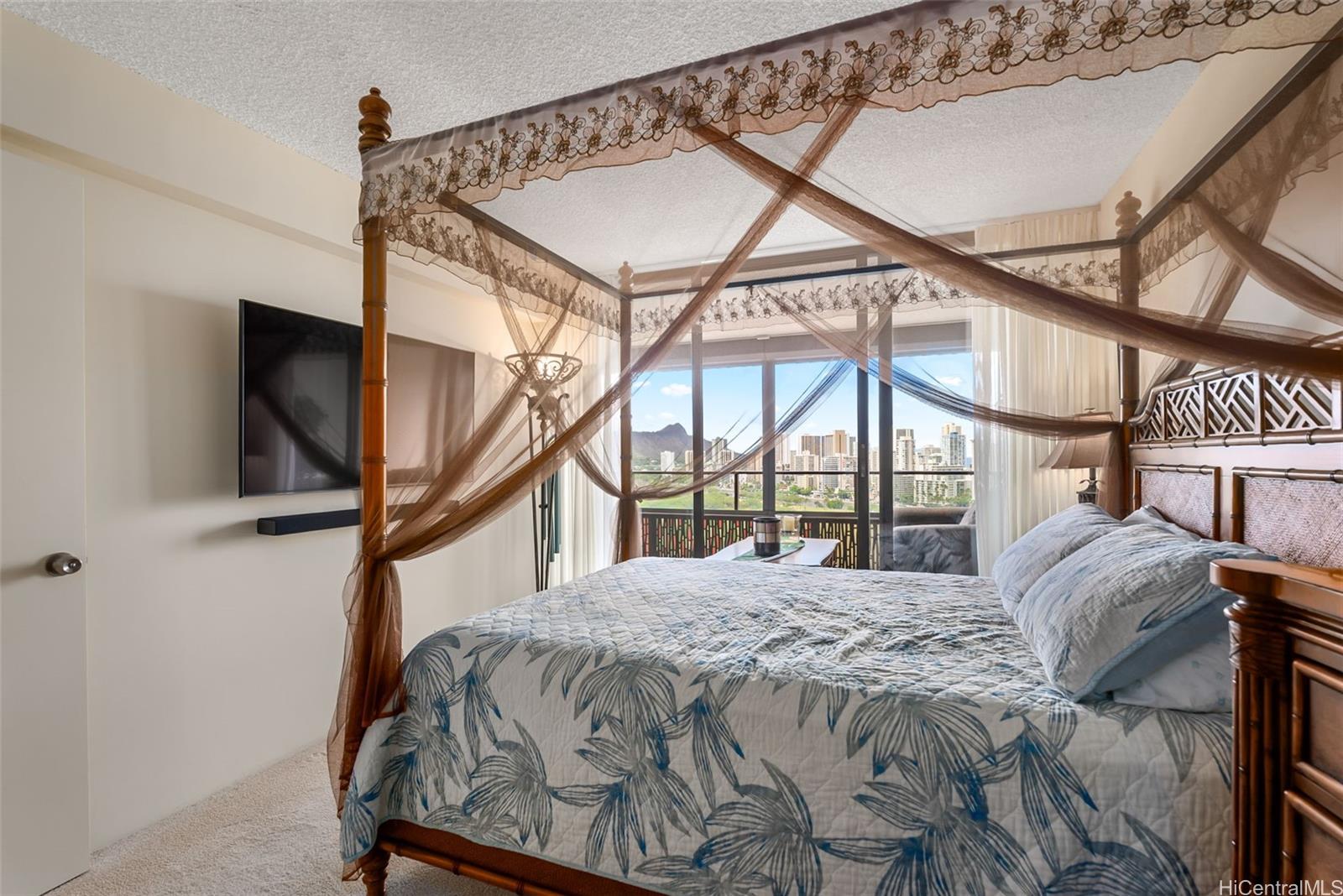 Royal Iolani condo # DH2303, Honolulu, Hawaii - photo 13 of 24