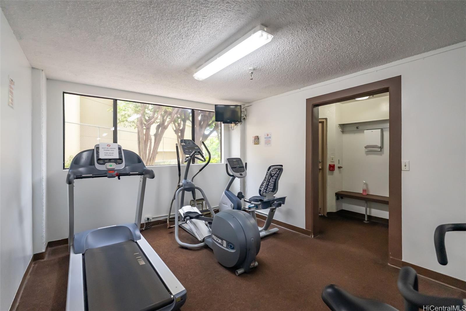 Royal Iolani condo # DH2303, Honolulu, Hawaii - photo 17 of 24