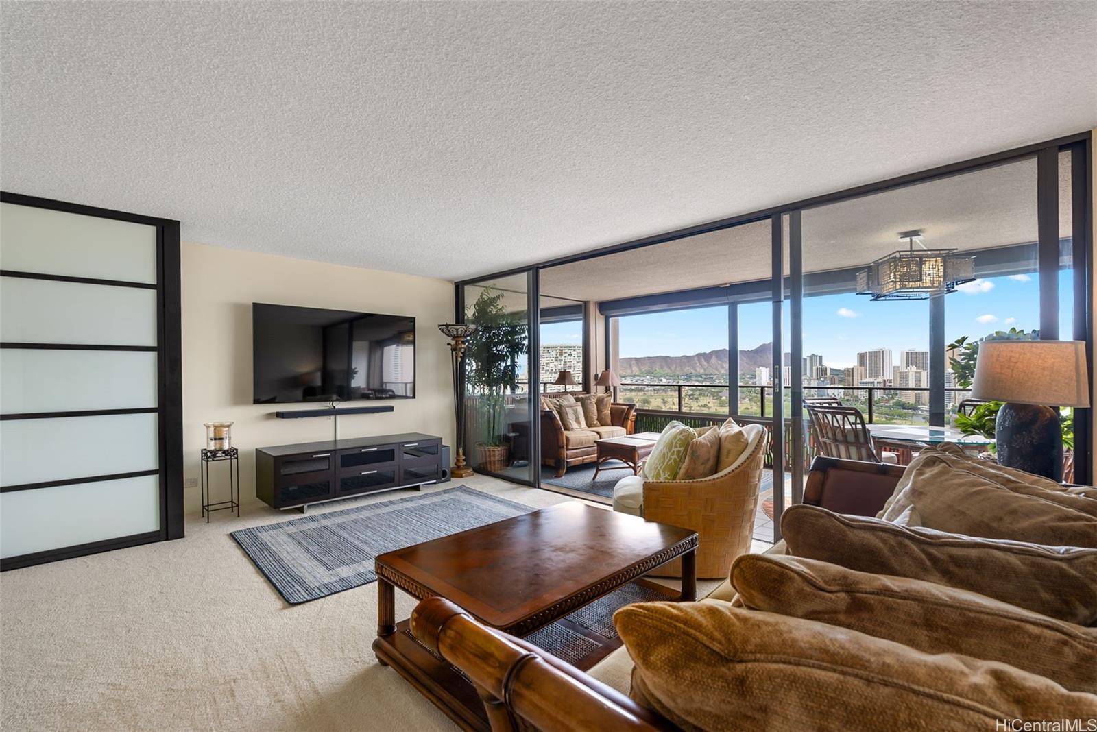 Royal Iolani condo # DH2303, Honolulu, Hawaii - photo 6 of 24