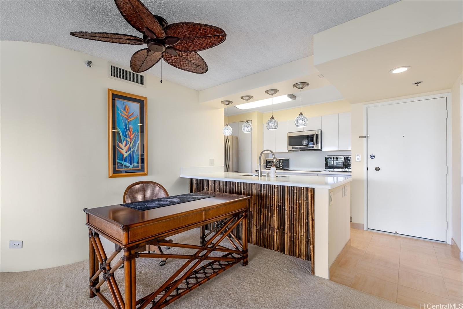 Royal Iolani condo # DH2303, Honolulu, Hawaii - photo 9 of 24