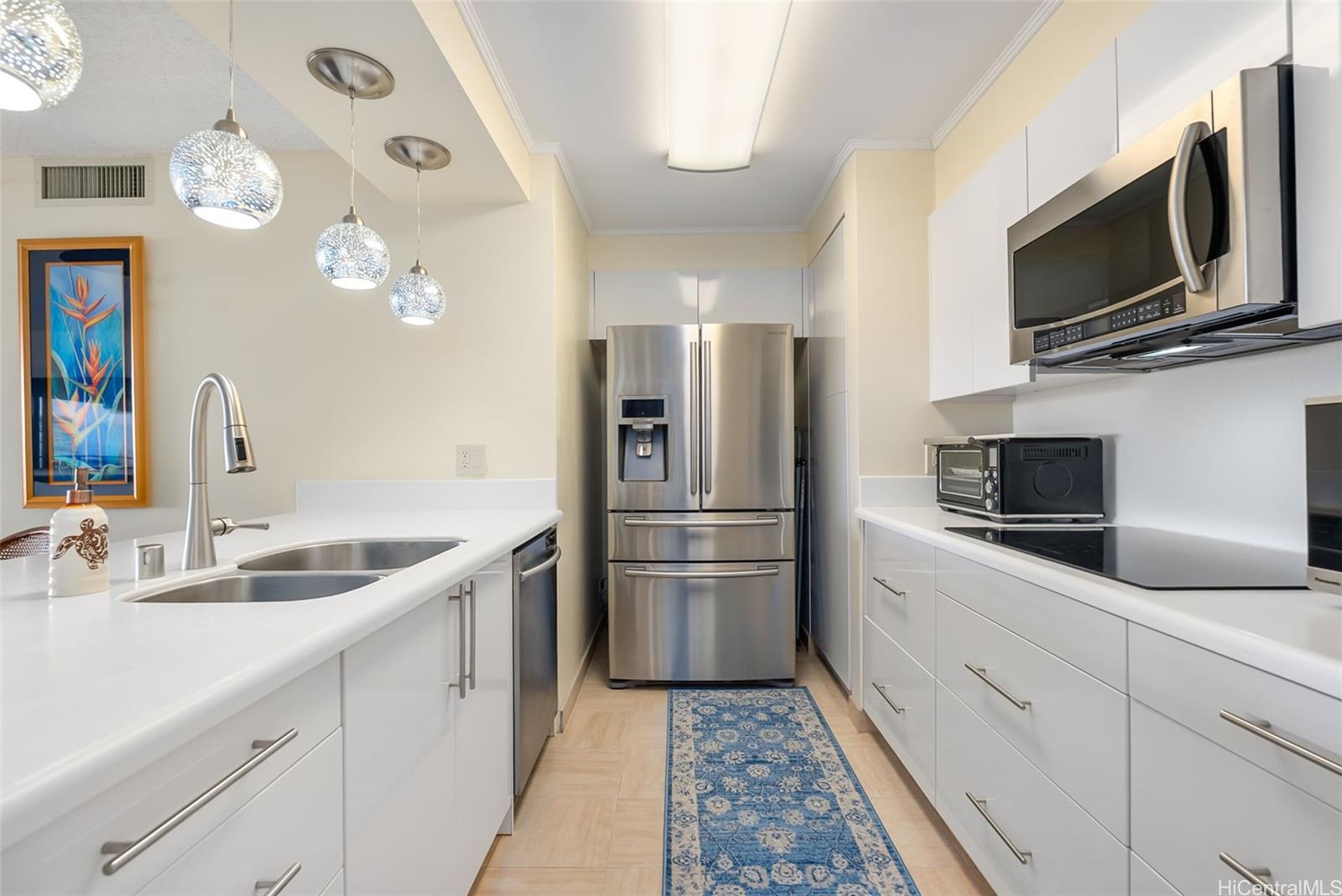 Royal Iolani condo # DH2303, Honolulu, Hawaii - photo 10 of 24