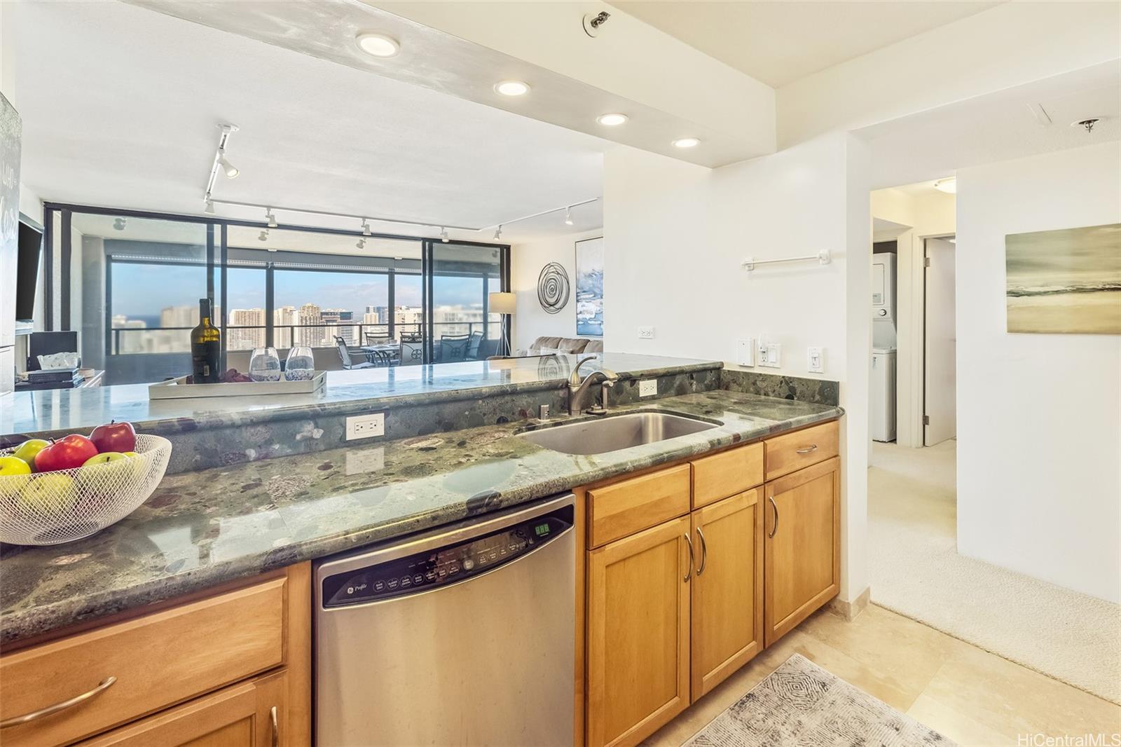 Royal Iolani condo # PH7, Honolulu, Hawaii - photo 11 of 25