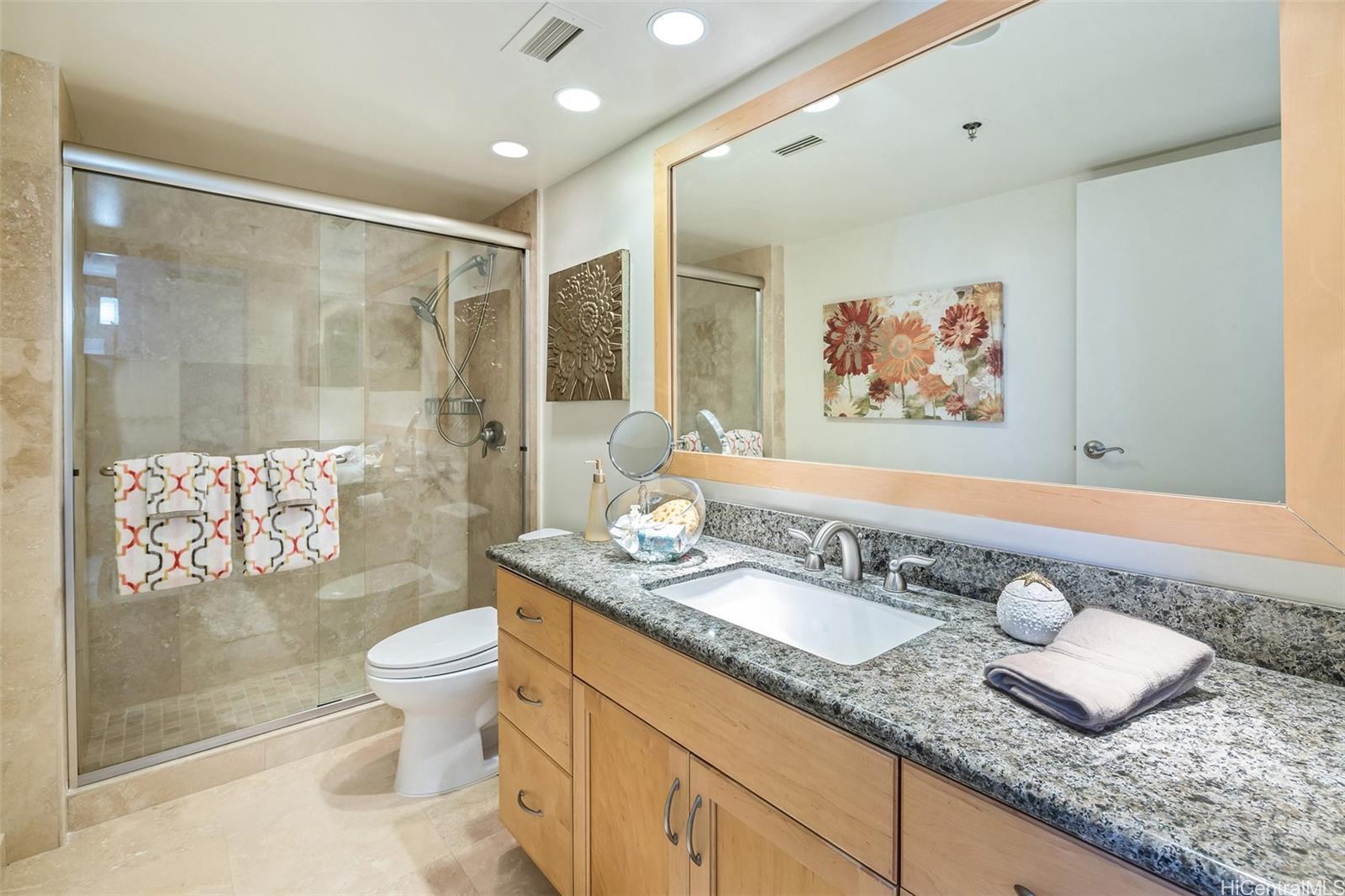 Royal Iolani condo # PH7, Honolulu, Hawaii - photo 14 of 25