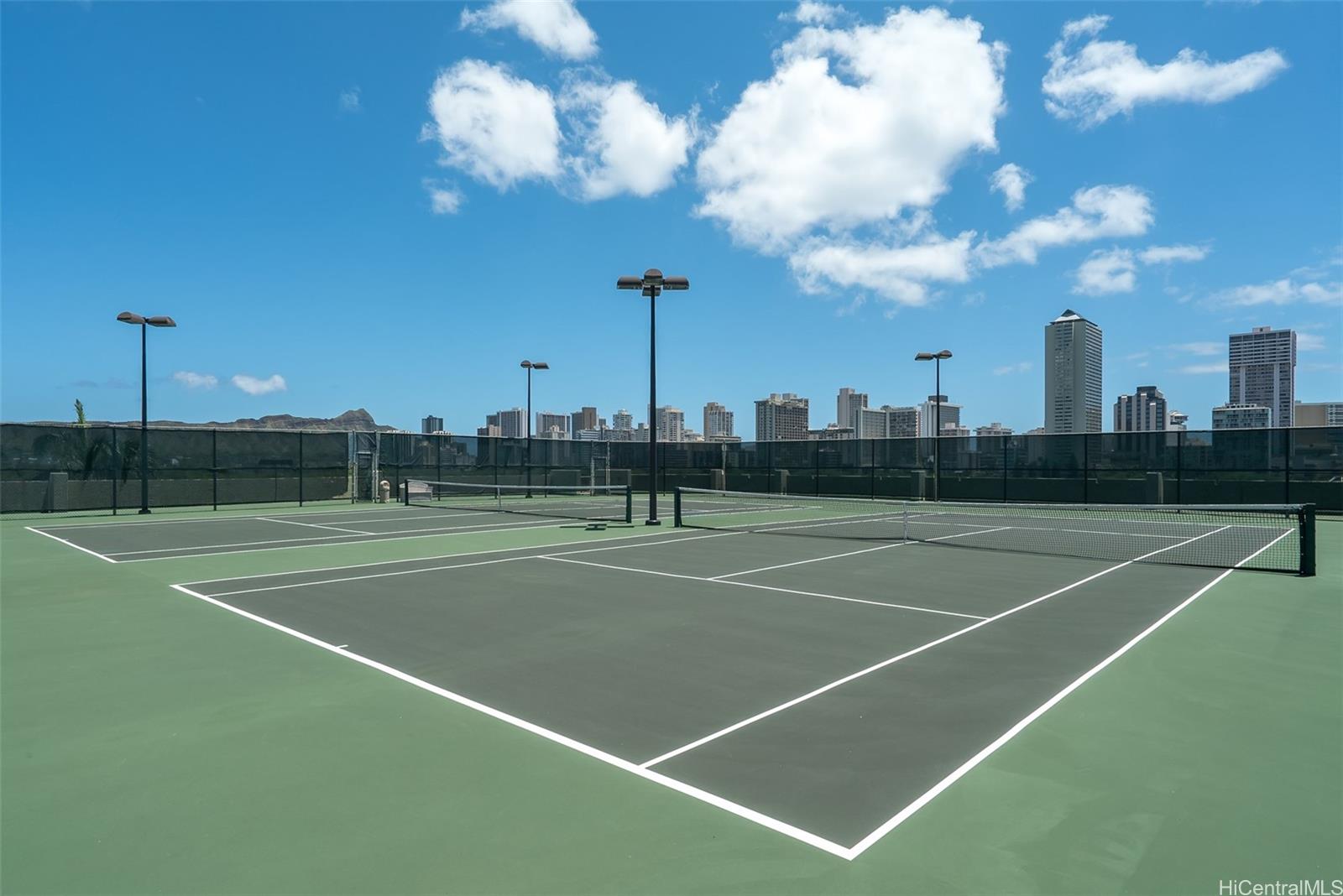 Royal Iolani condo # PH7, Honolulu, Hawaii - photo 21 of 25