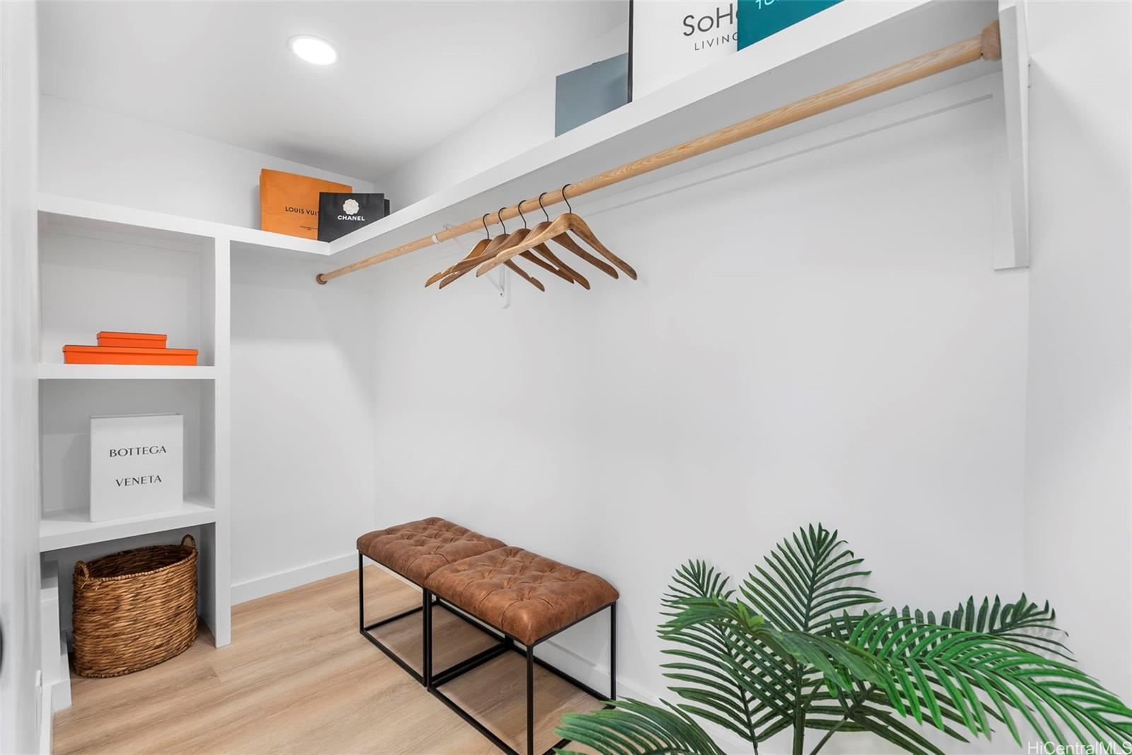 584  Kipuka Place Coconut Grove, Kailua home - photo 17 of 25