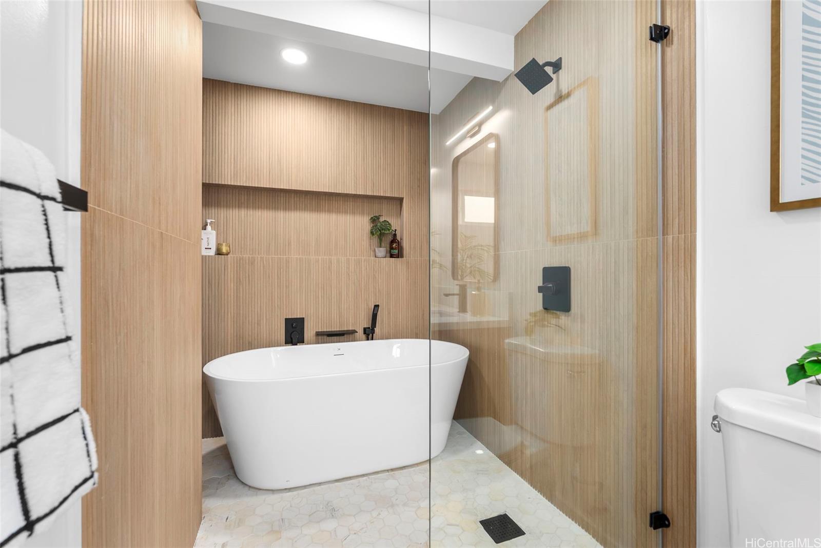 584  Kipuka Place Coconut Grove, Kailua home - photo 19 of 25