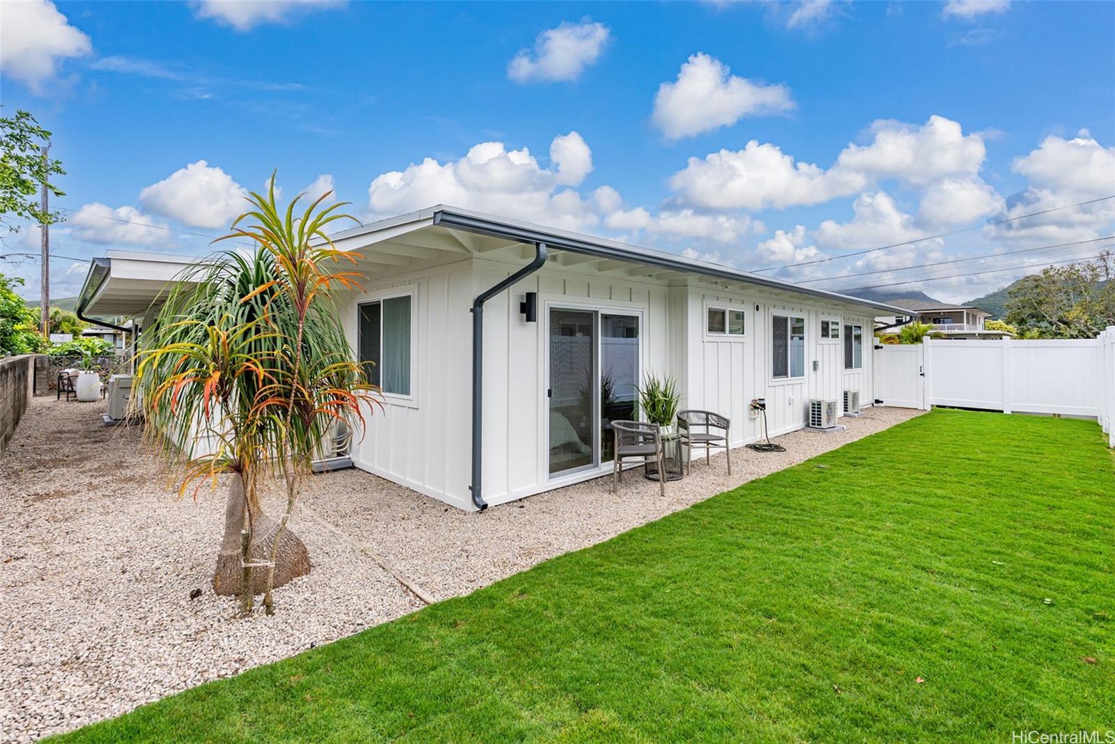 584  Kipuka Place Coconut Grove, Kailua home - photo 20 of 25