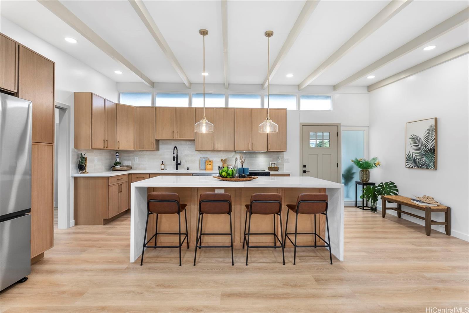 584  Kipuka Place Coconut Grove, Kailua home - photo 9 of 25