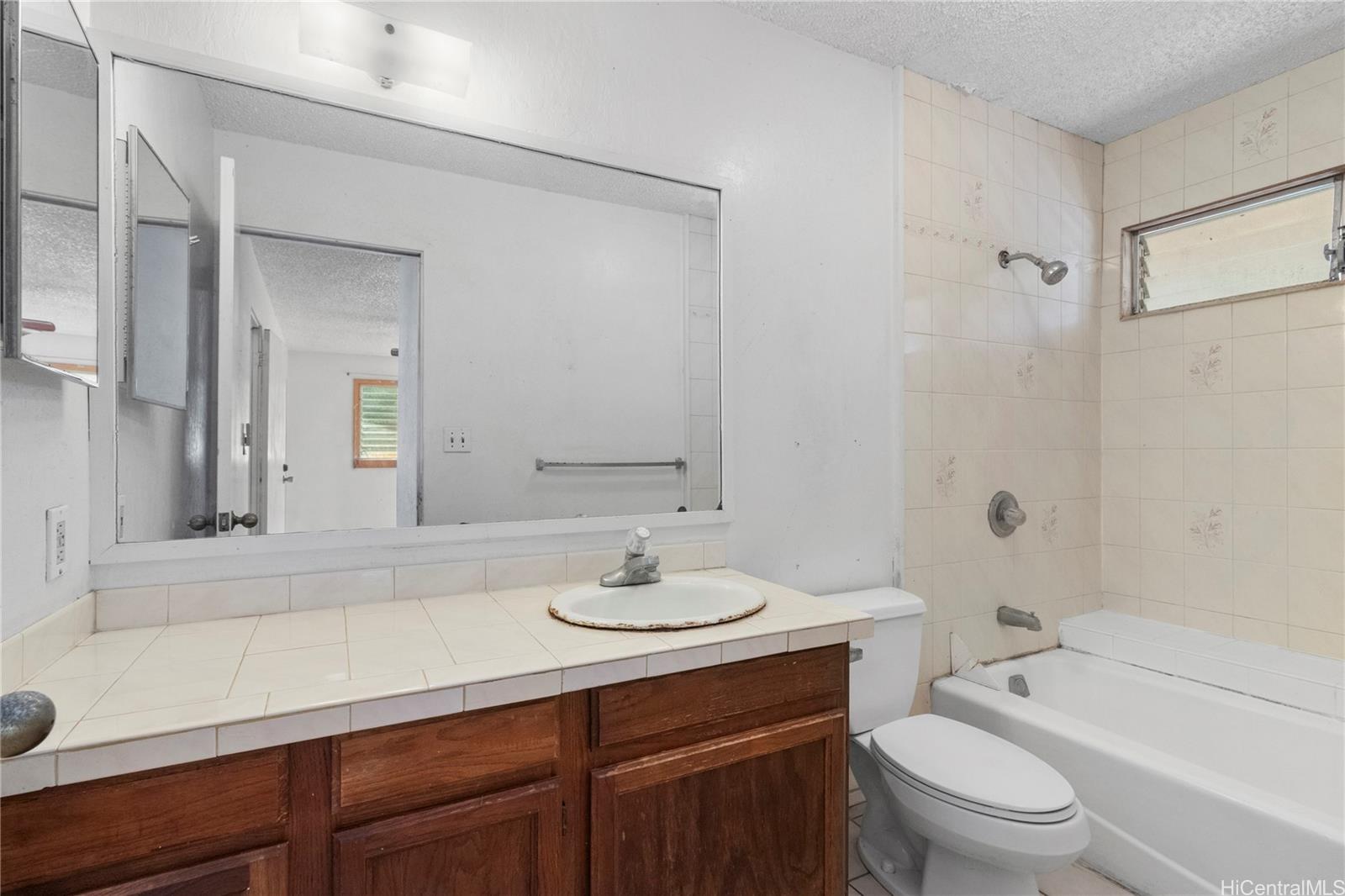 58-41  Kapuai Place Sunset/velzy, North Shore home - photo 16 of 24