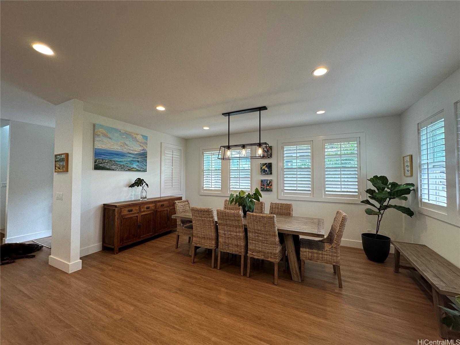 5872 Haleola Street Honolulu - Rental - photo 4 of 22