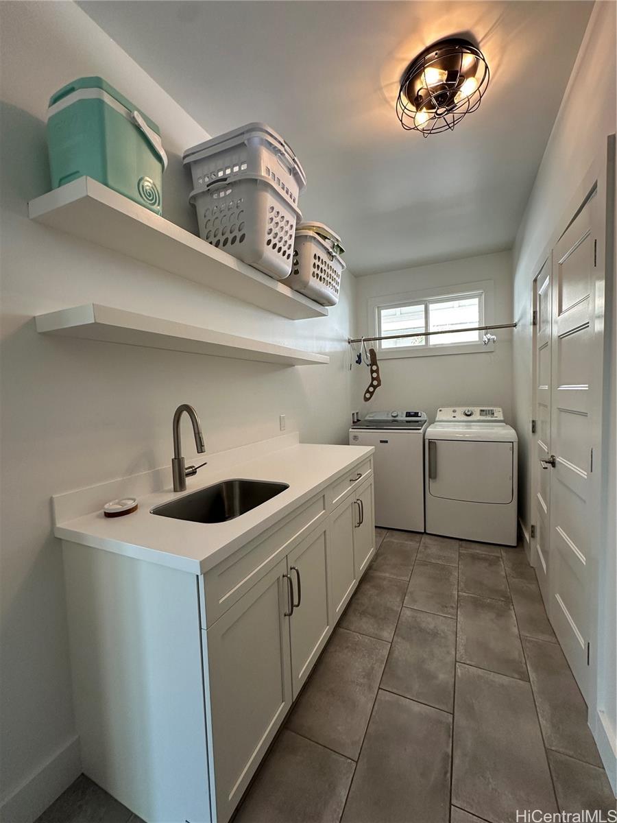 5872 Haleola Street Honolulu - Rental - photo 9 of 22