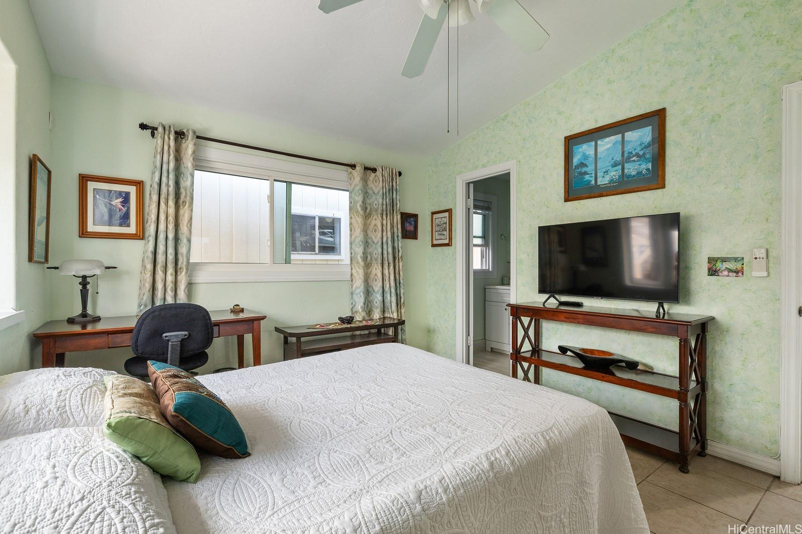 589  Iana Street Enchanted Lake, Kailua home - photo 12 of 25