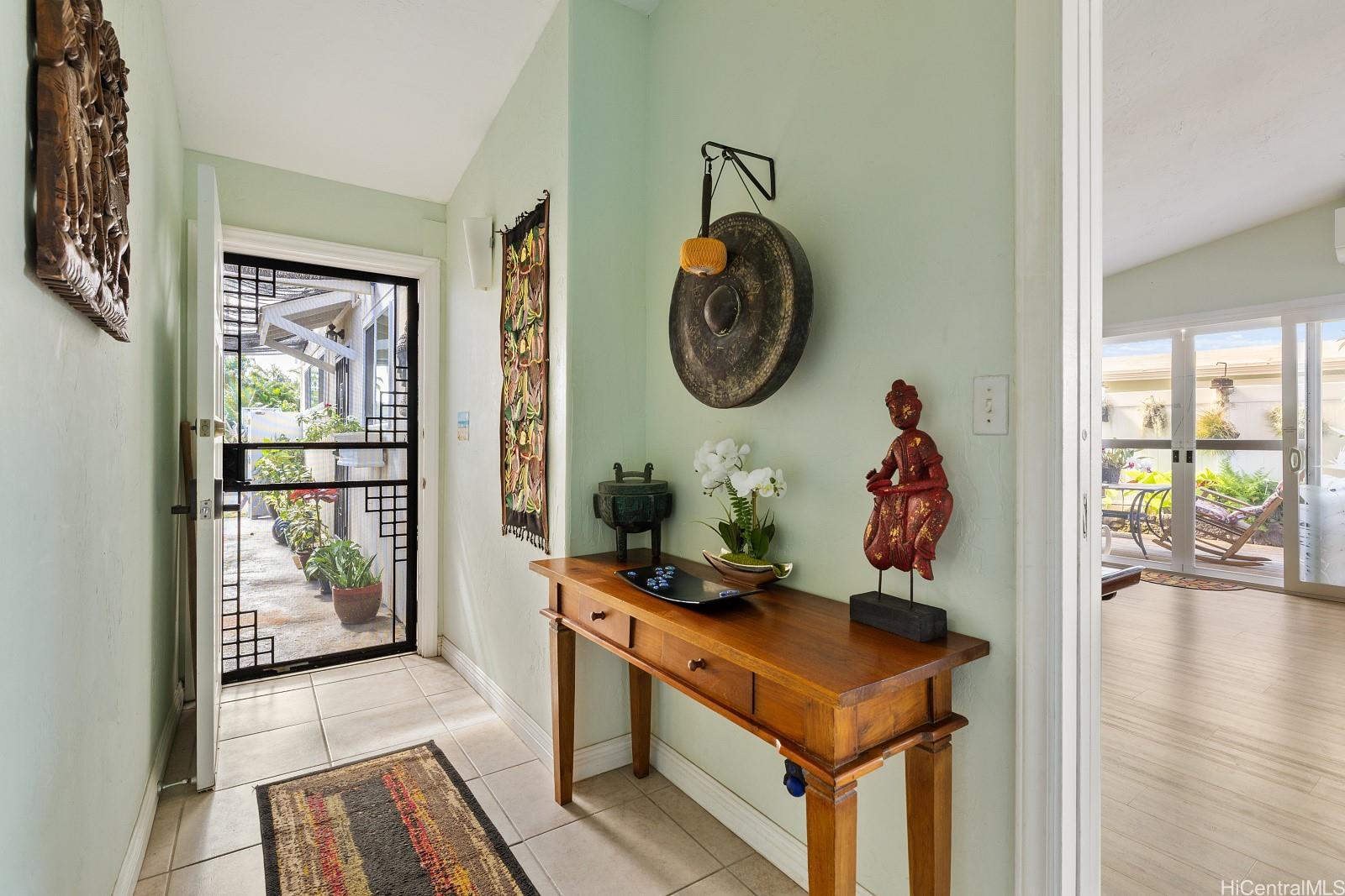 589  Iana Street Enchanted Lake, Kailua home - photo 15 of 25