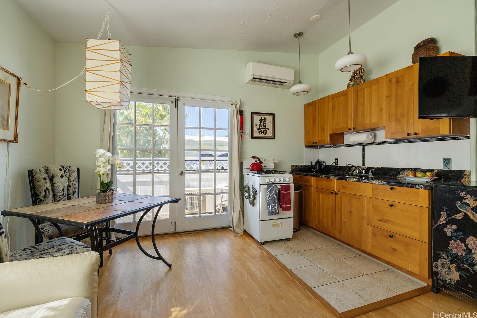 589  Iana Street Enchanted Lake, Kailua home - photo 18 of 25