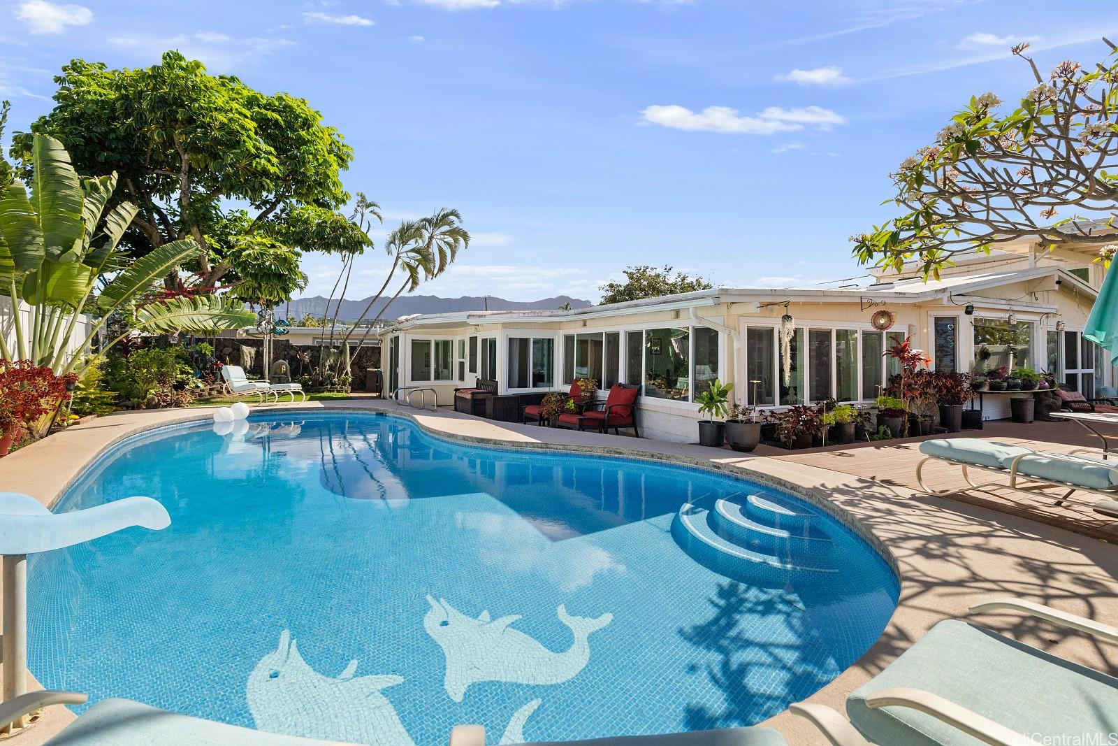 589  Iana Street Enchanted Lake, Kailua home - photo 20 of 25