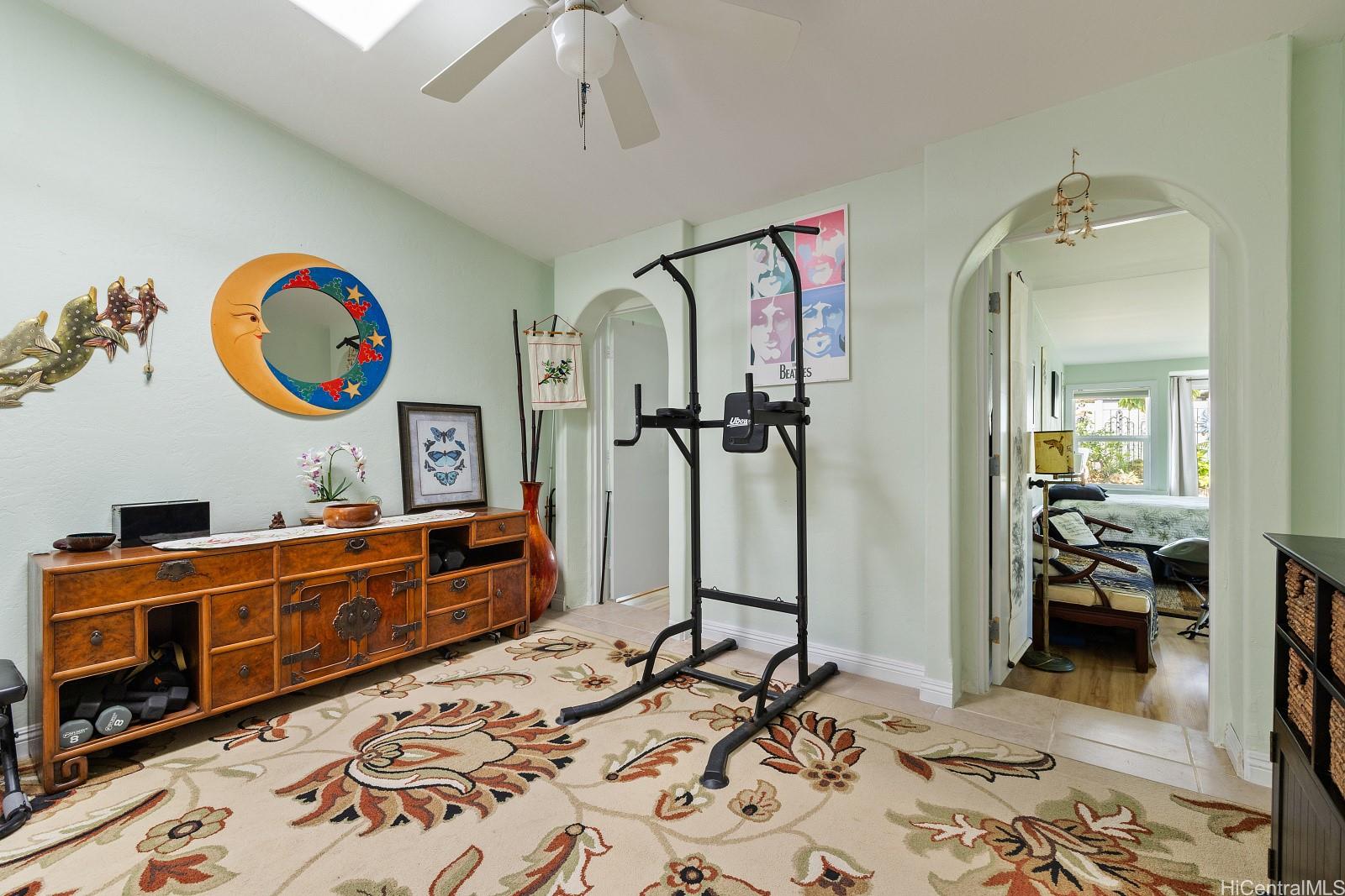 589  Iana Street Enchanted Lake, Kailua home - photo 8 of 25