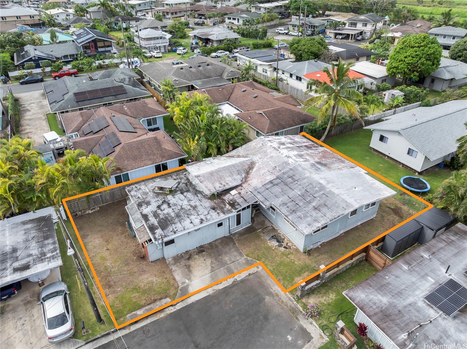 589  Kipuka Pl Coconut Grove, Kailua home - photo 2 of 23