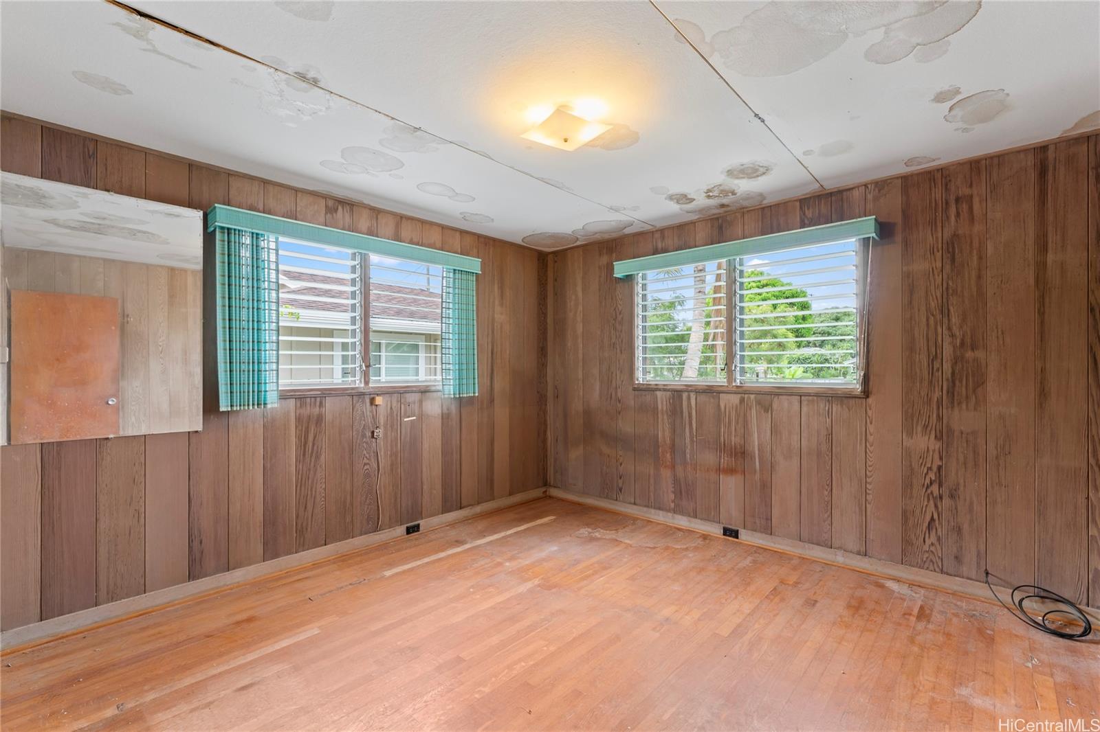 589  Kipuka Pl Coconut Grove, Kailua home - photo 16 of 23