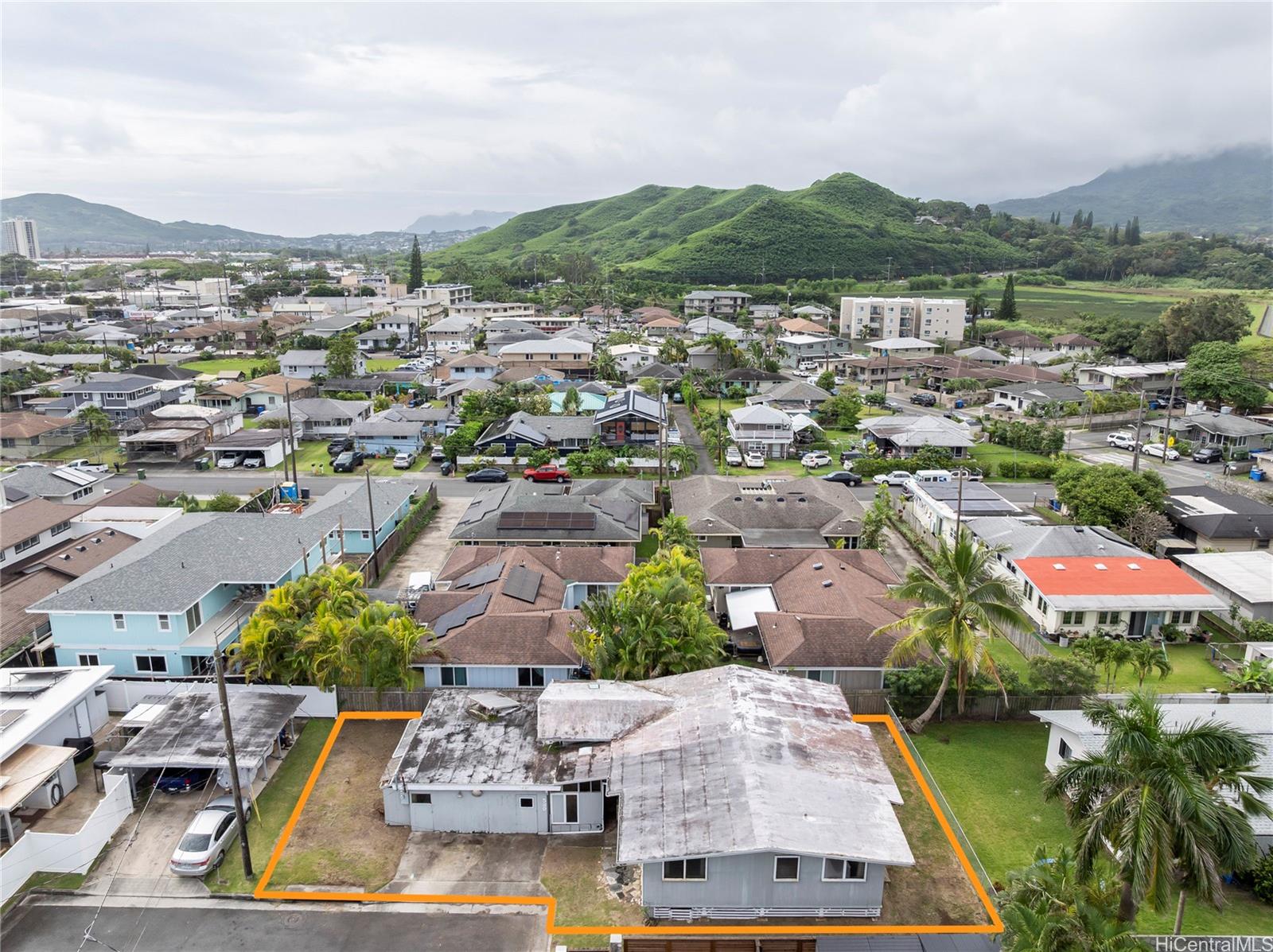 589  Kipuka Pl Coconut Grove, Kailua home - photo 4 of 23