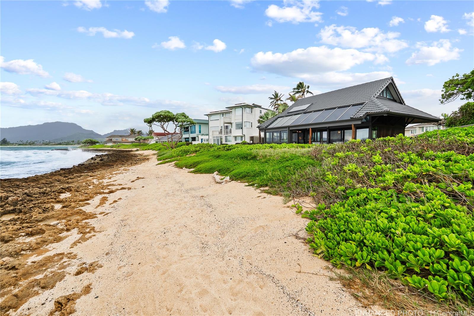 592  Kaimalino Street Kaimalino, Kailua home - photo 5 of 25