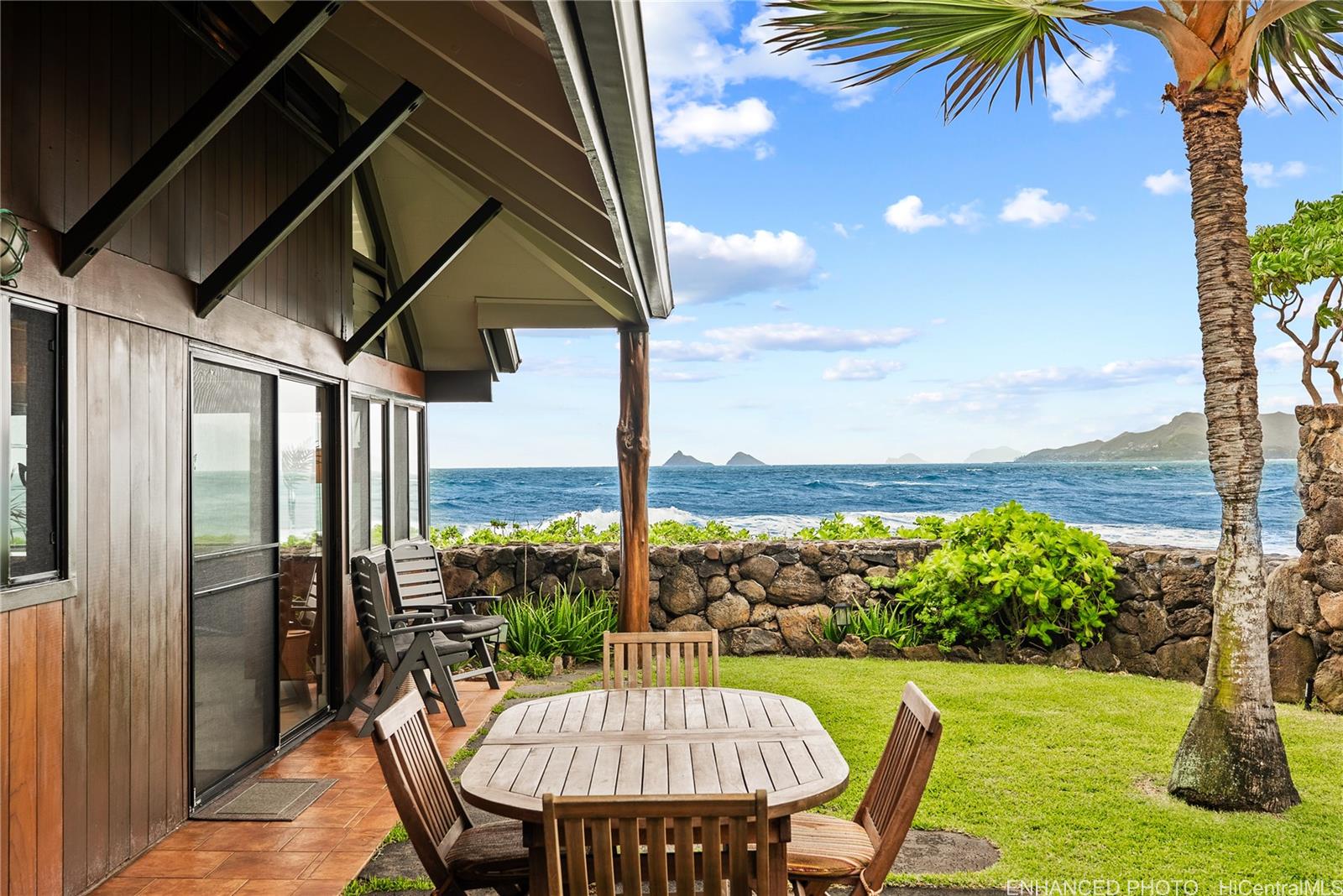 592  Kaimalino Street Kaimalino, Kailua home - photo 8 of 25