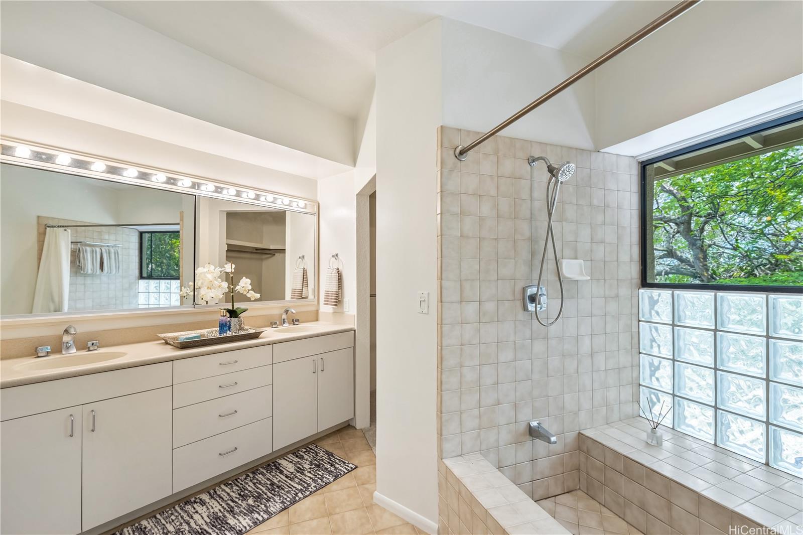 5926  Kalanianaole Hwy Kuliouou, Diamond Head home - photo 13 of 25