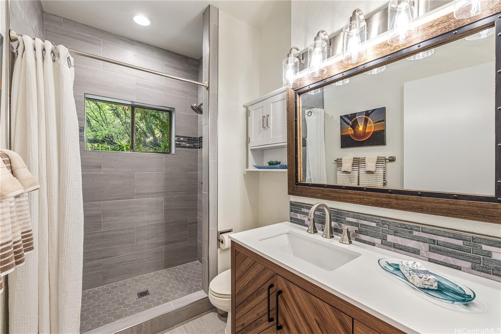 5926  Kalanianaole Hwy Kuliouou, Diamond Head home - photo 15 of 25